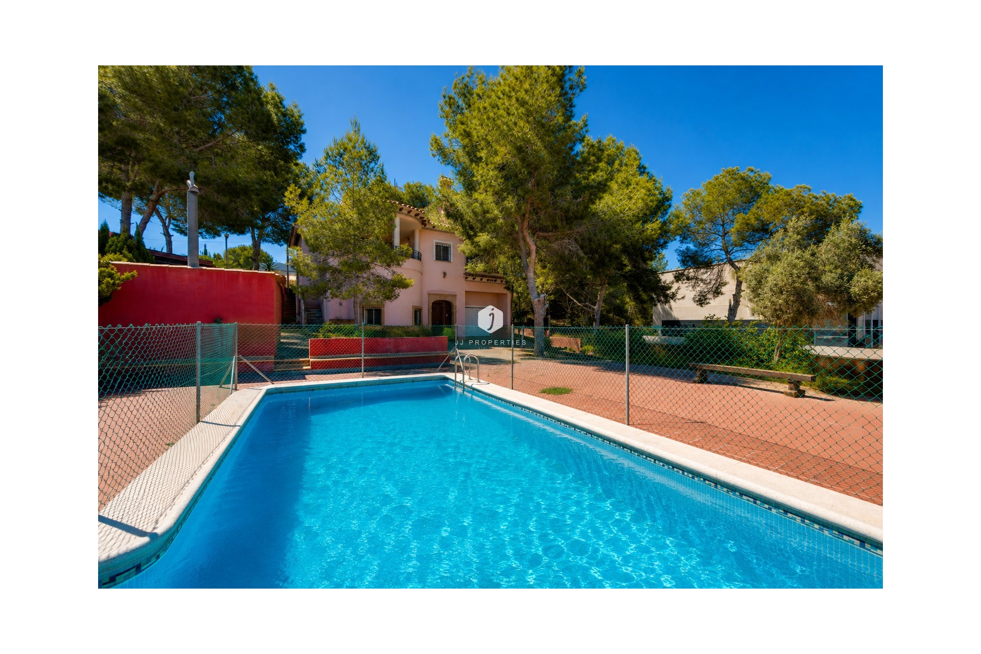 Resale - Villa -
San Miguel de Salinas - Inland