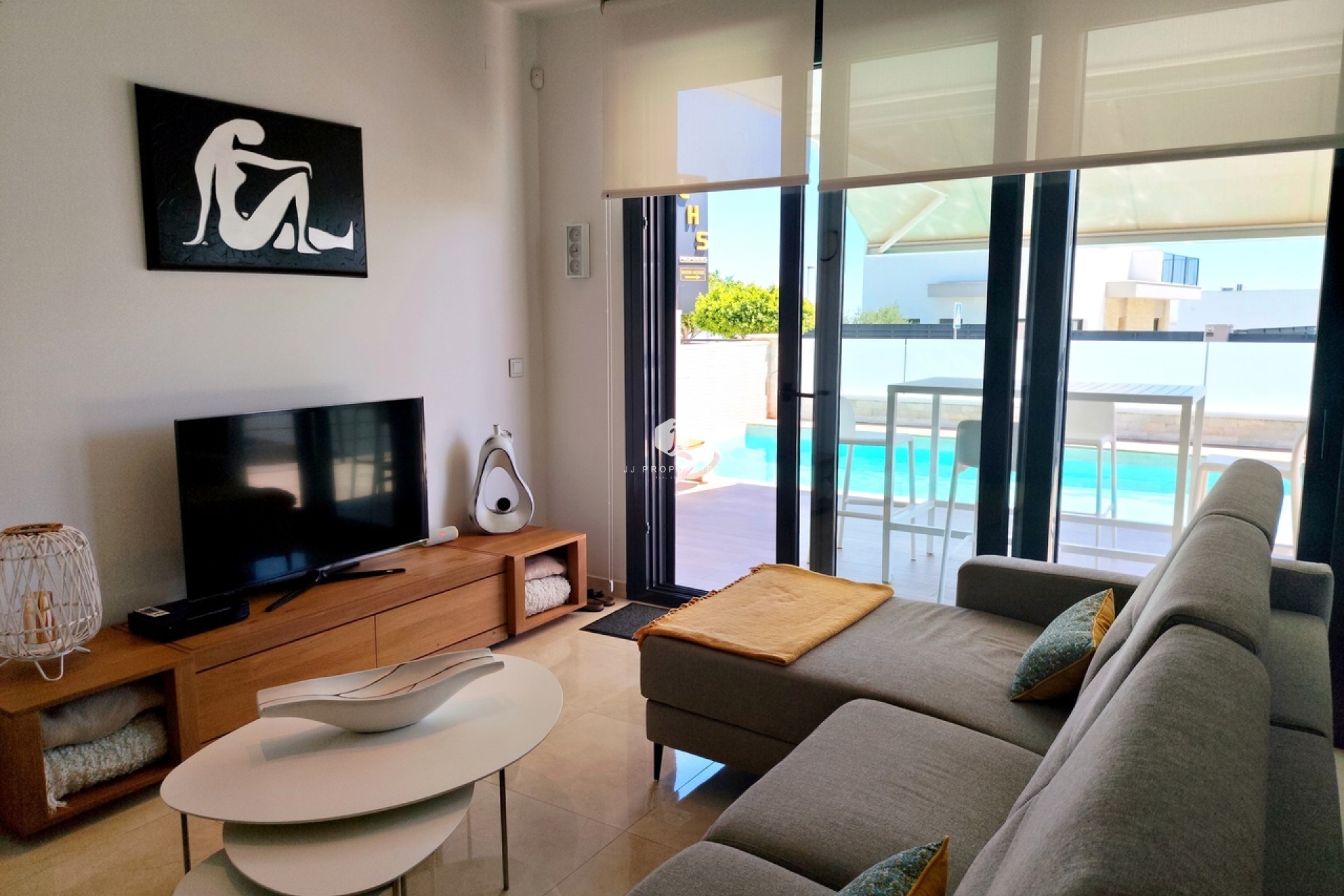 Resale - Villa -
San Miguel de Salinas - Inland