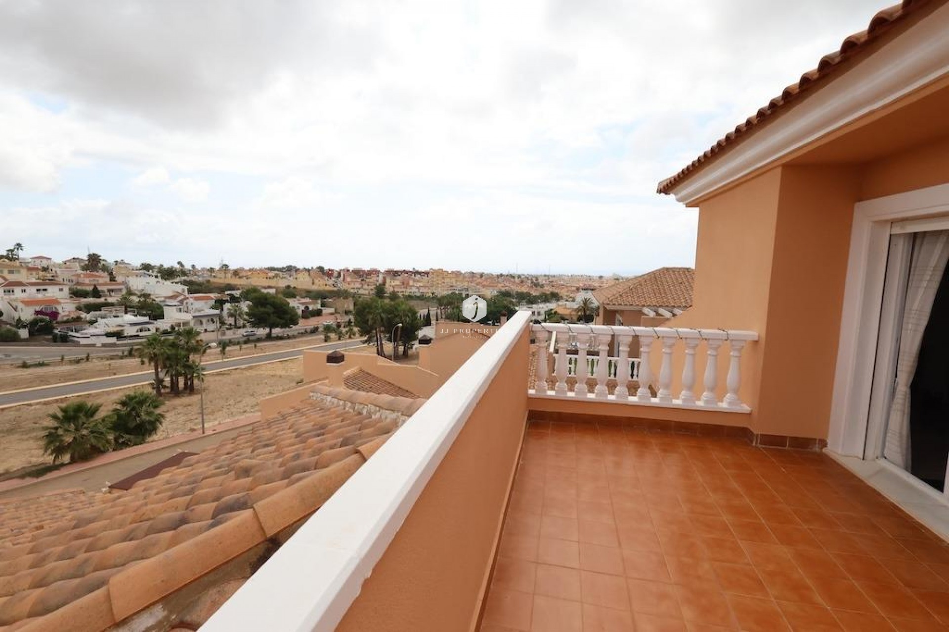 Resale - Villa -
San Miguel de Salinas - Inland