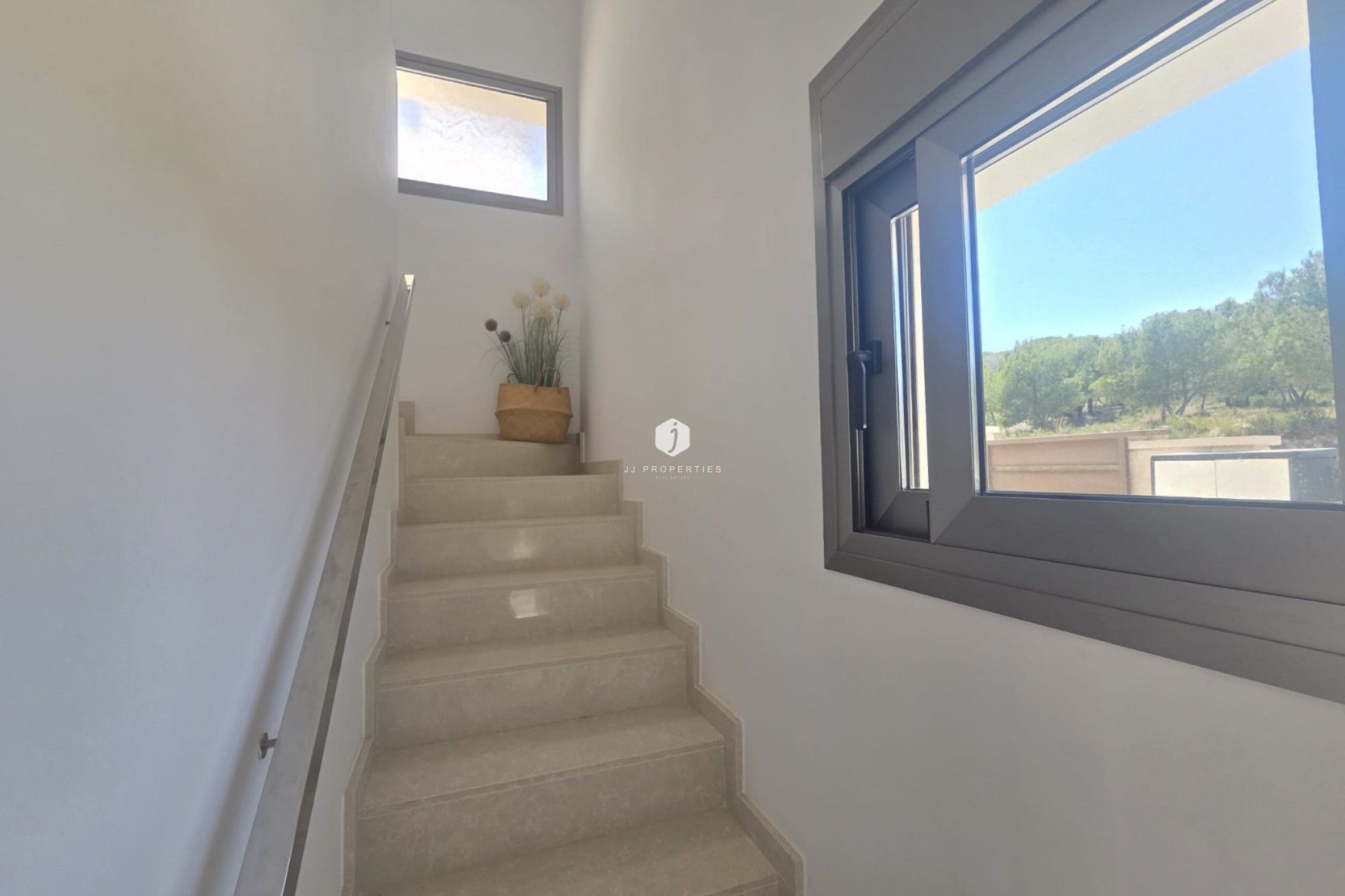 Resale - Villa -
San Miguel de Salinas - Inland