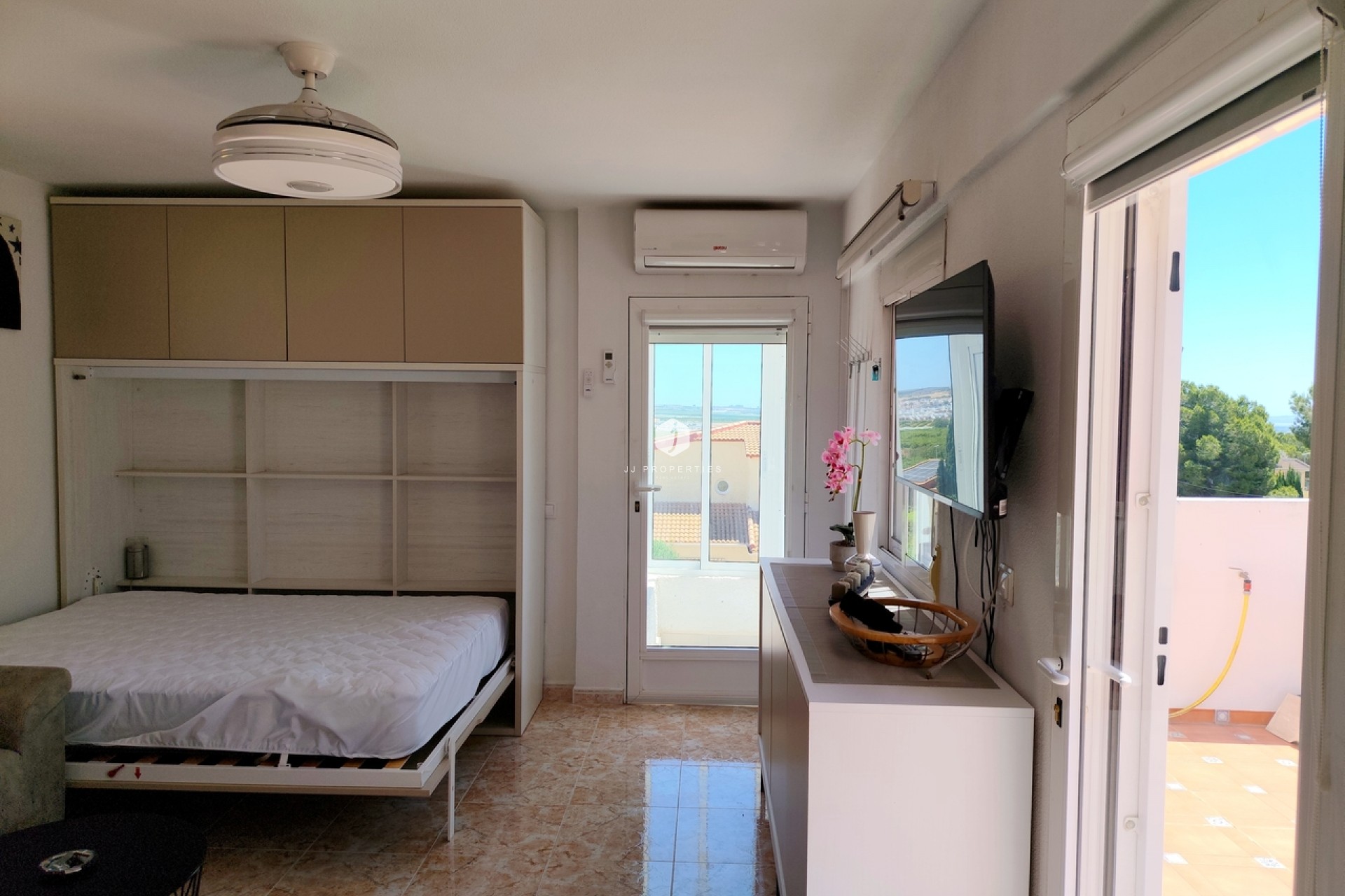 Resale - Villa -
San Miguel / Vistabella Golf - Inland