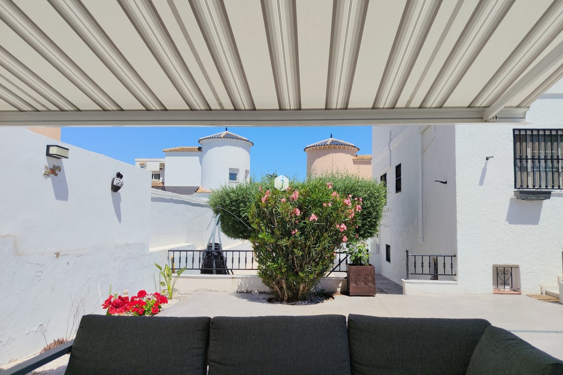 Resale - Villa -
San Miguel / Vistabella Golf - Inland