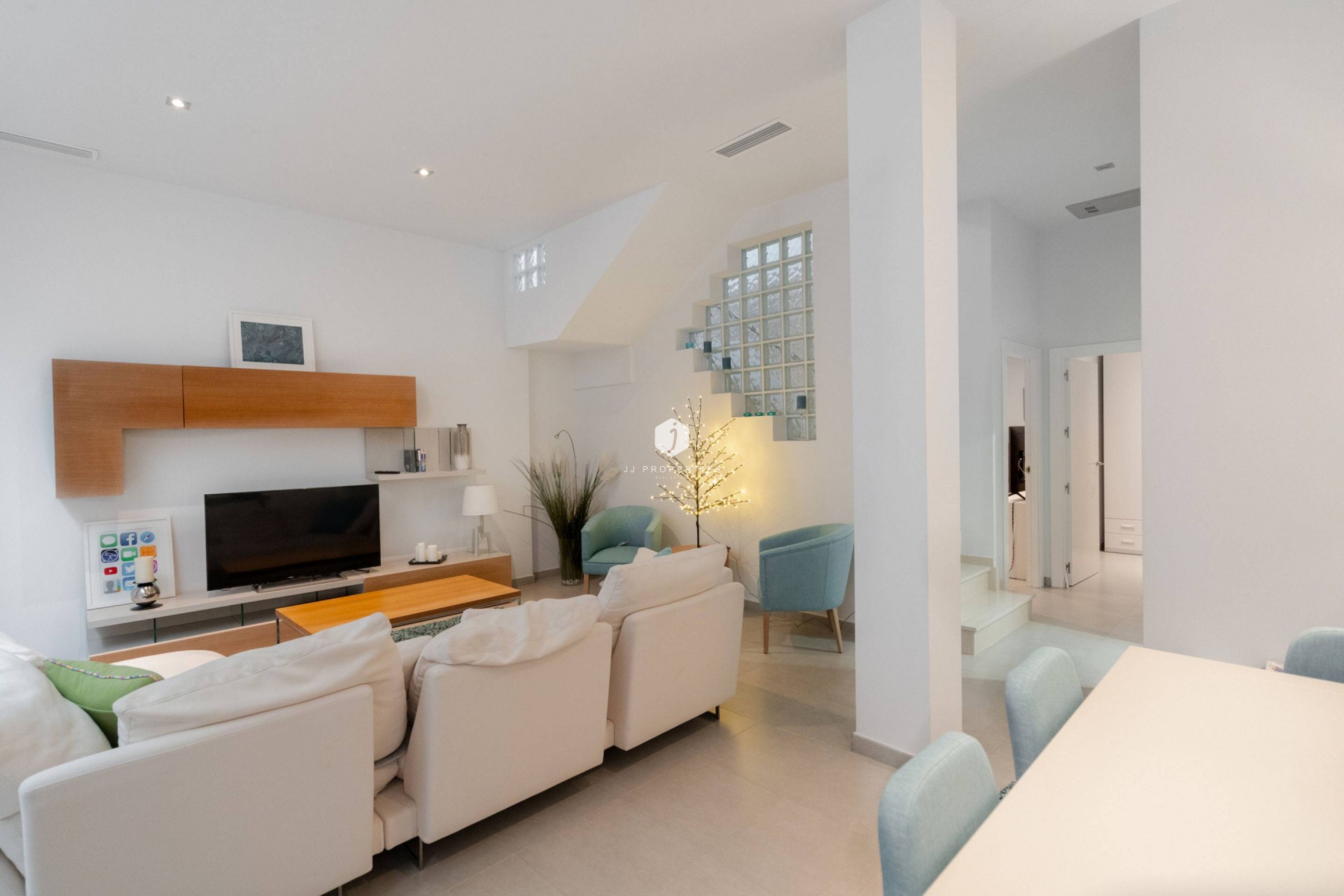 Resale - Villa -
Torrevieja - Aguas Nuevas 2