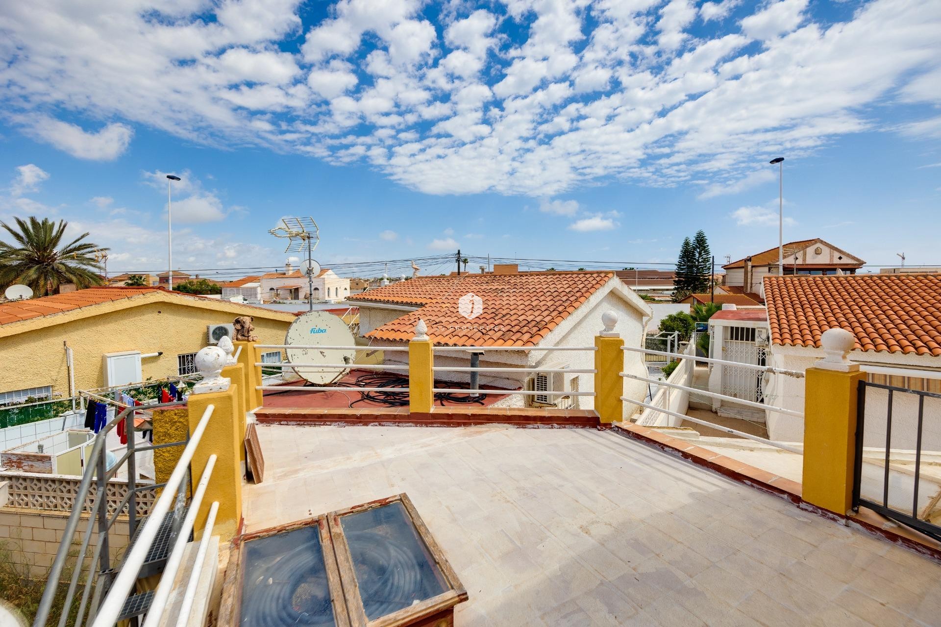 Resale - Villa -
Torrevieja - aguas nuevas