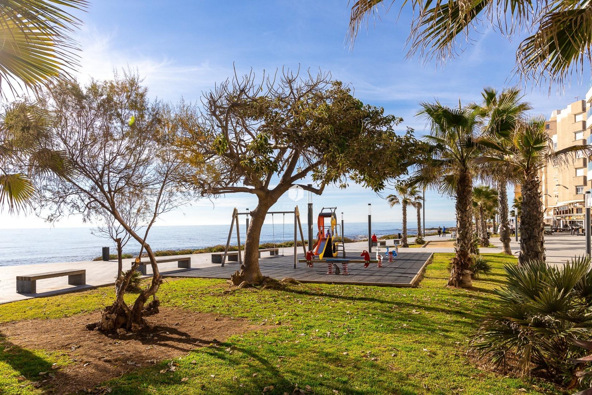 Resale - Villa -
Torrevieja - aguas nuevas