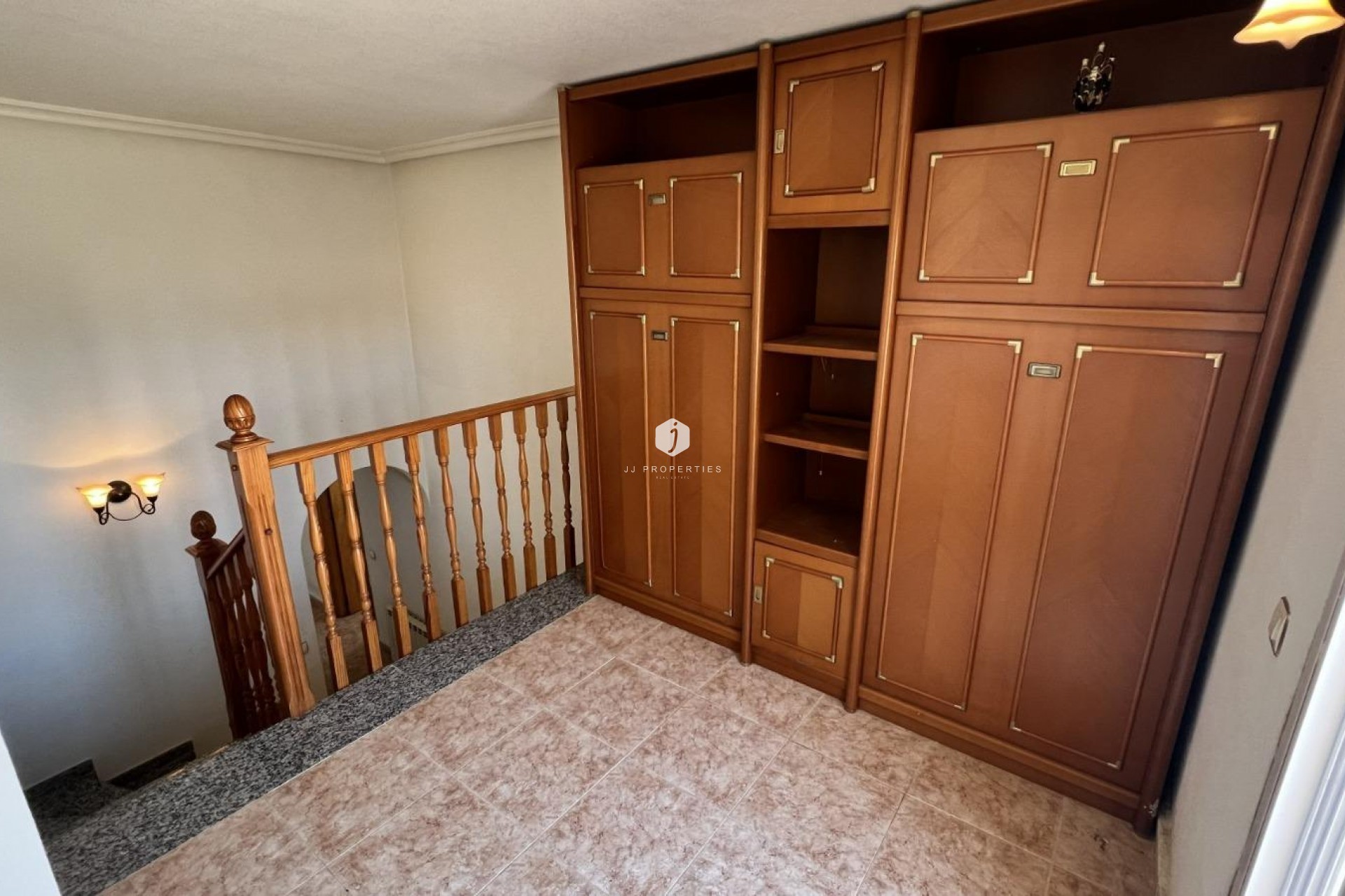 Resale - Villa -
Torrevieja - aguas nuevas
