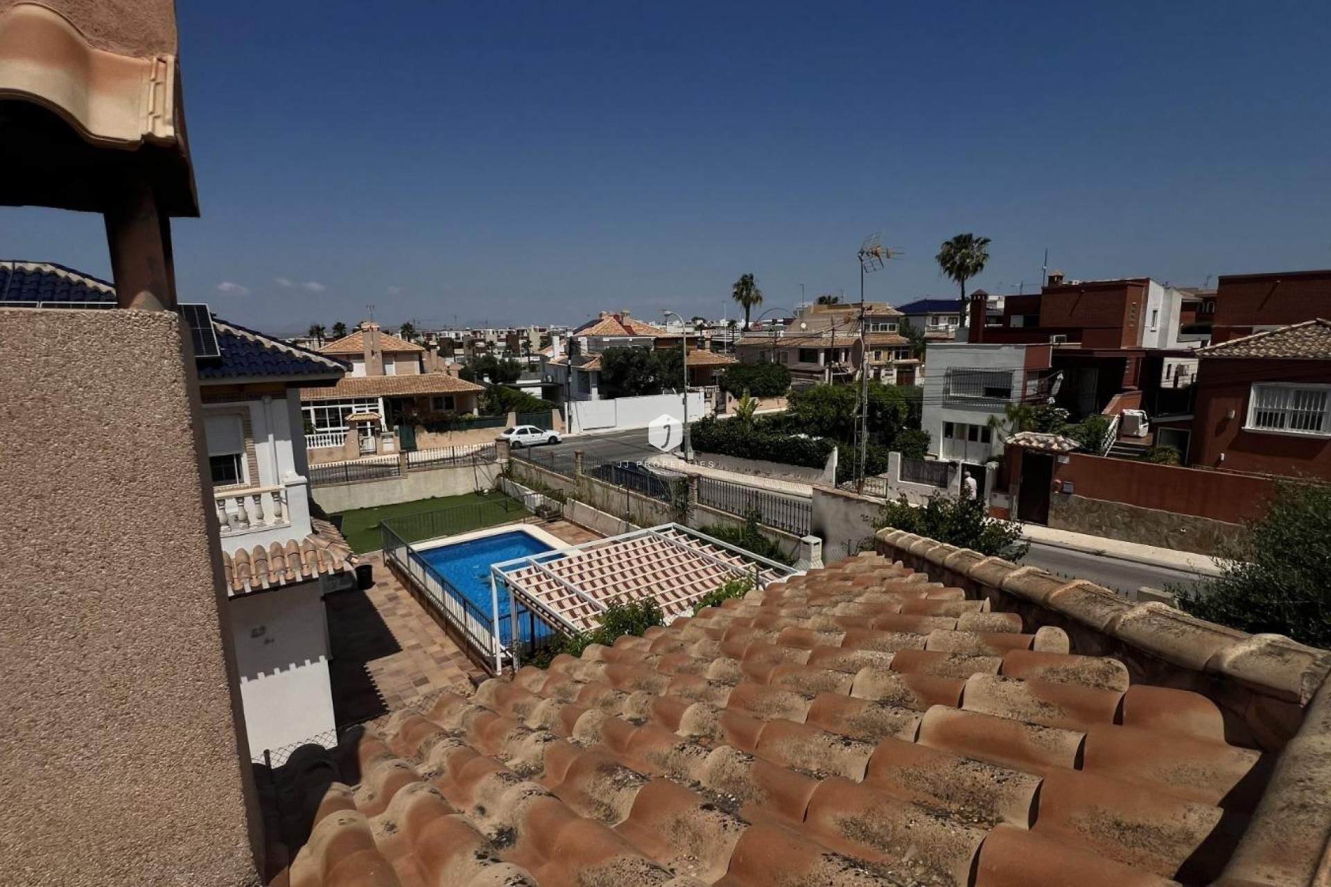 Resale - Villa -
Torrevieja - aguas nuevas