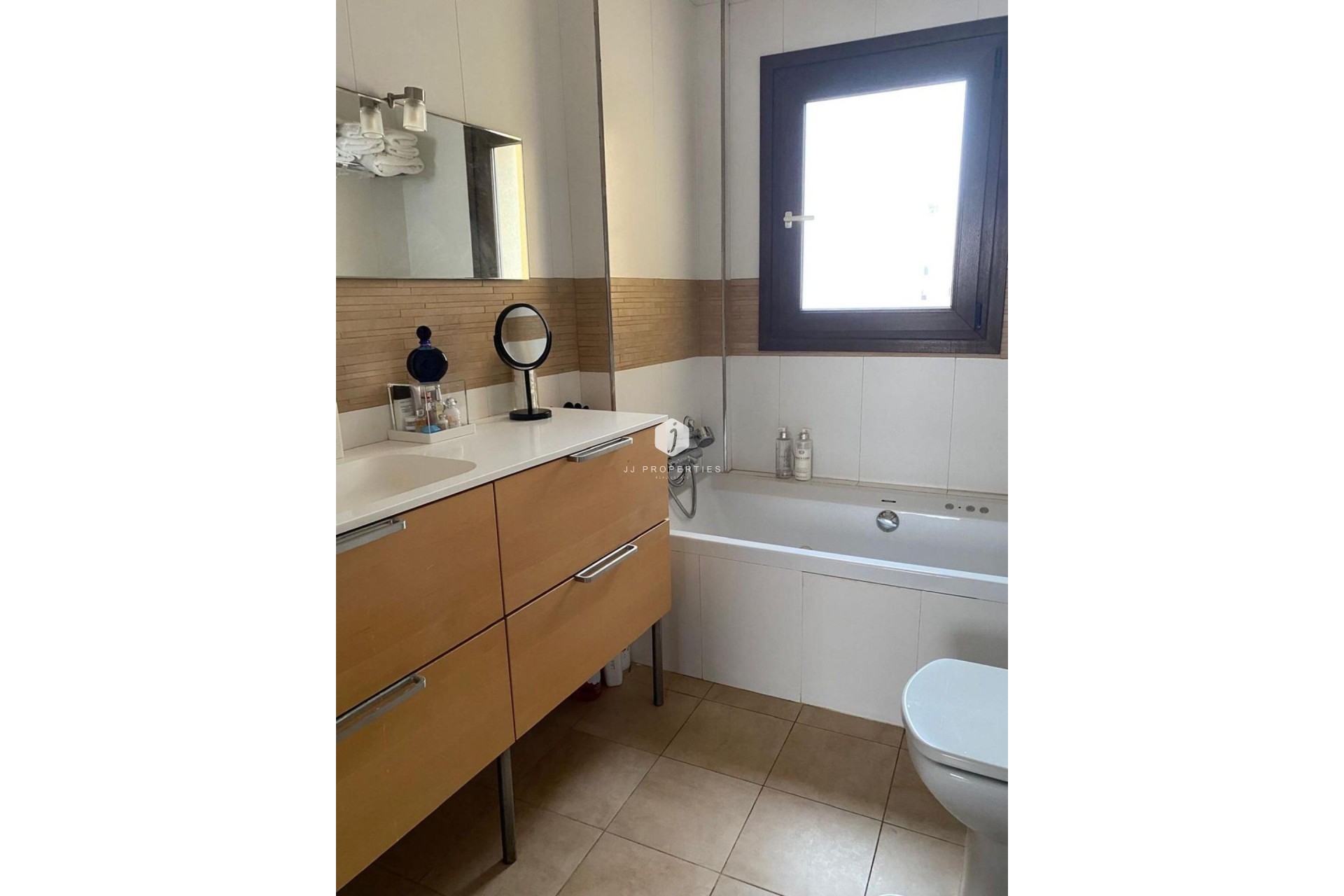 Resale - Villa -
Torrevieja - Centro - Muelle Pesquero