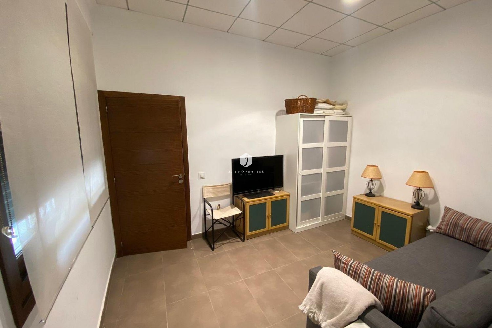 Resale - Villa -
Torrevieja - Centro - Muelle Pesquero