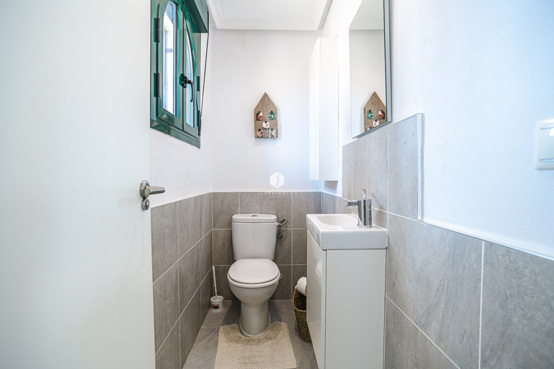 Resale - Villa -
Torrevieja - Costa Blanca