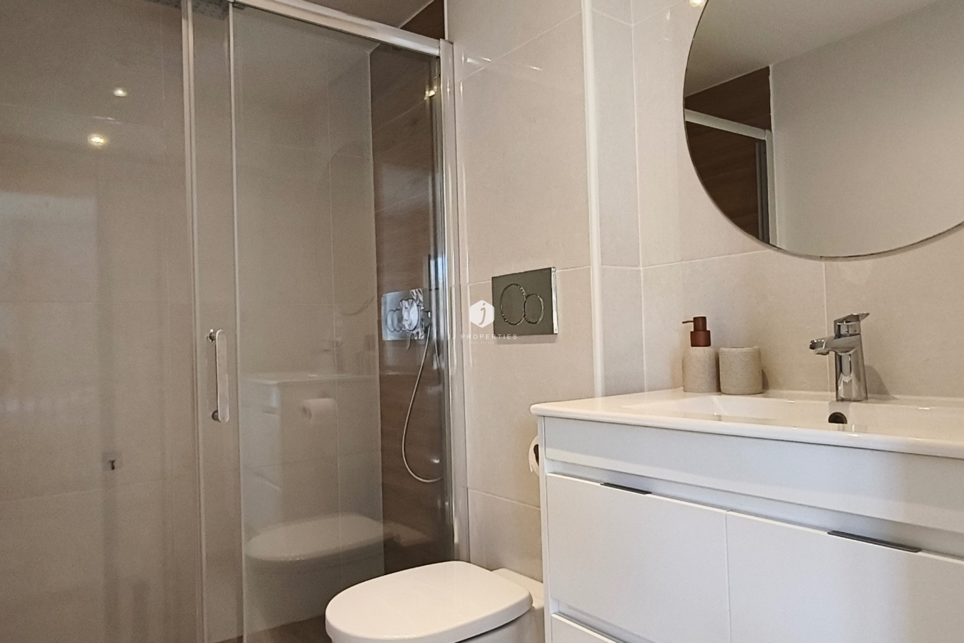 Resale - Villa -
Torrevieja - Costa Blanca