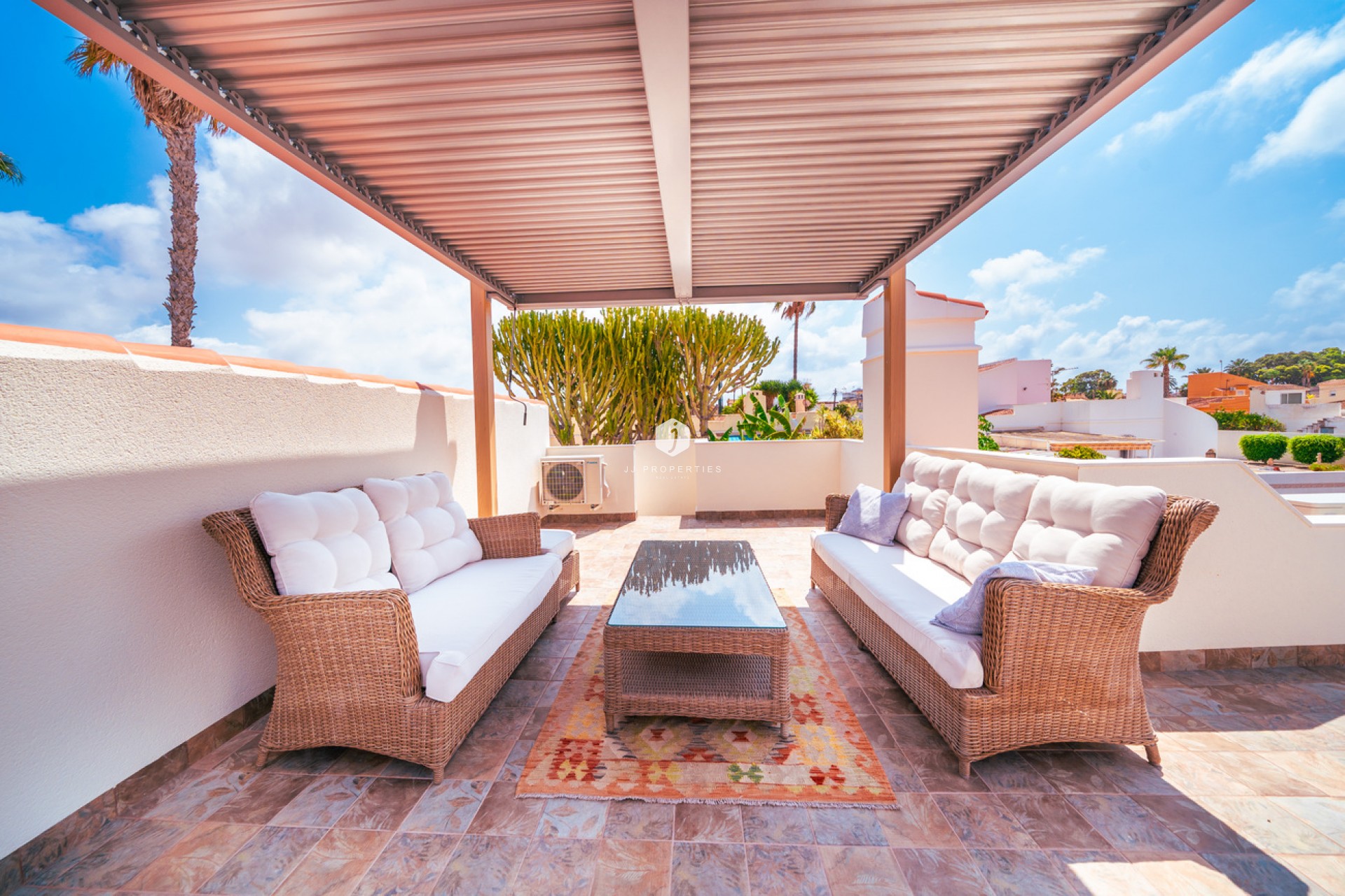 Resale - Villa -
Torrevieja - Costa Blanca