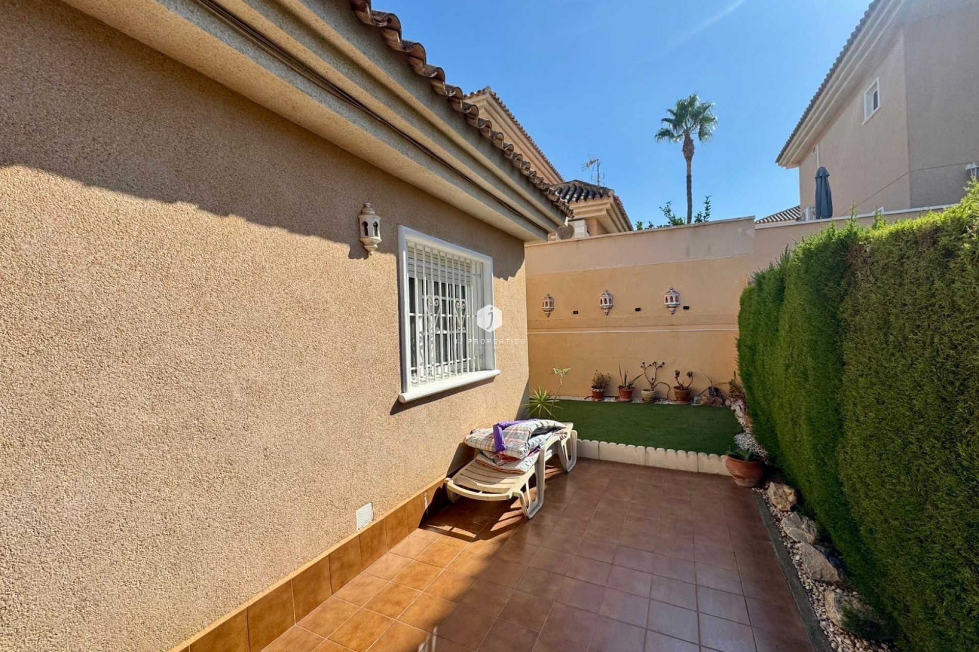 Resale - Villa -
Torrevieja - Costa Blanca