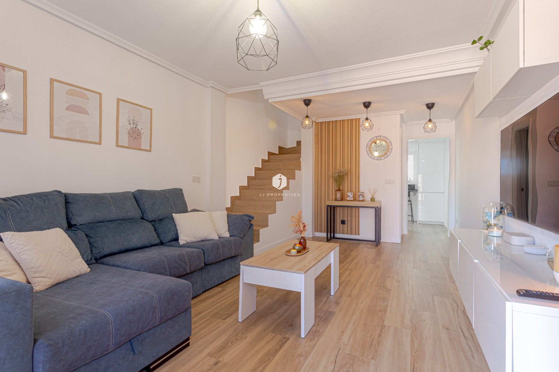 Resale - Villa -
Torrevieja - Costa Blanca