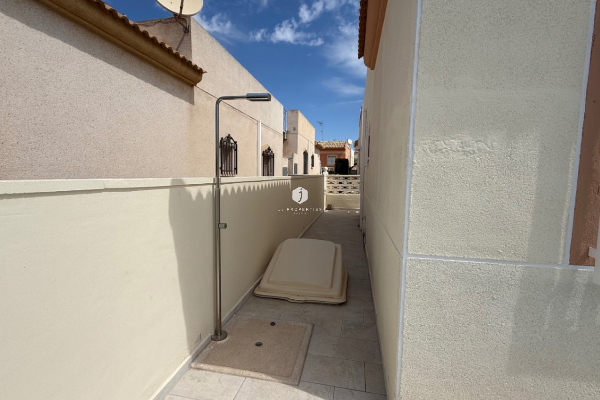 Resale - Villa -
Torrevieja - Costa Blanca