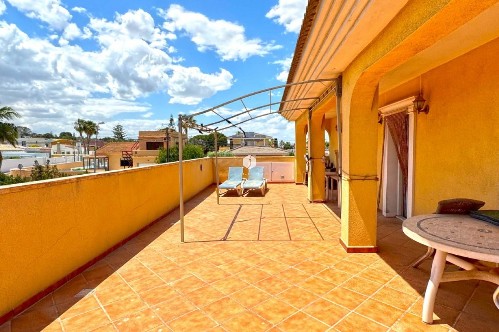 Resale - Villa -
Torrevieja - Costa Blanca