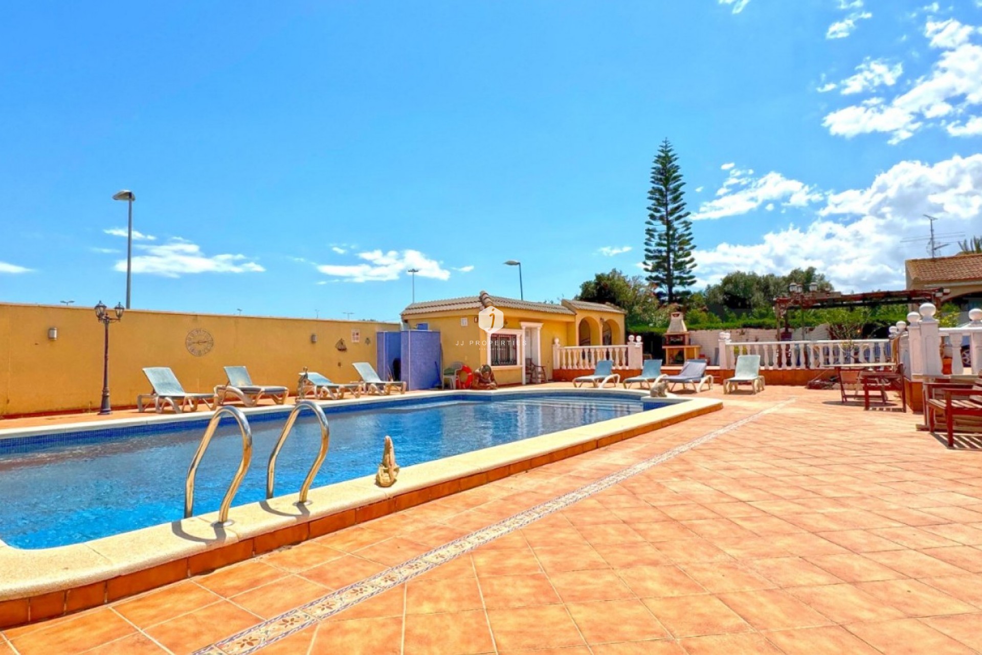 Resale - Villa -
Torrevieja - Costa Blanca