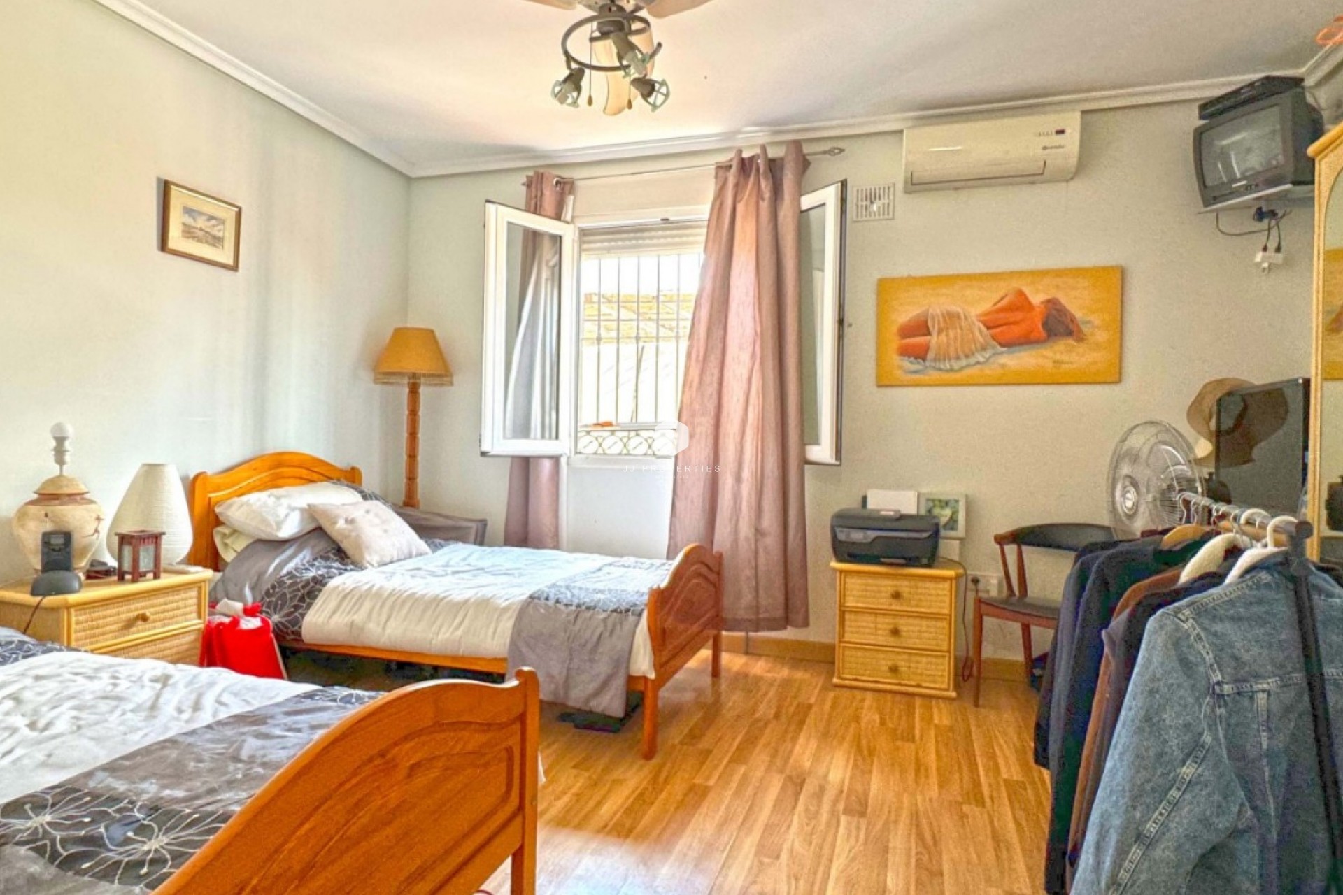 Resale - Villa -
Torrevieja - Costa Blanca