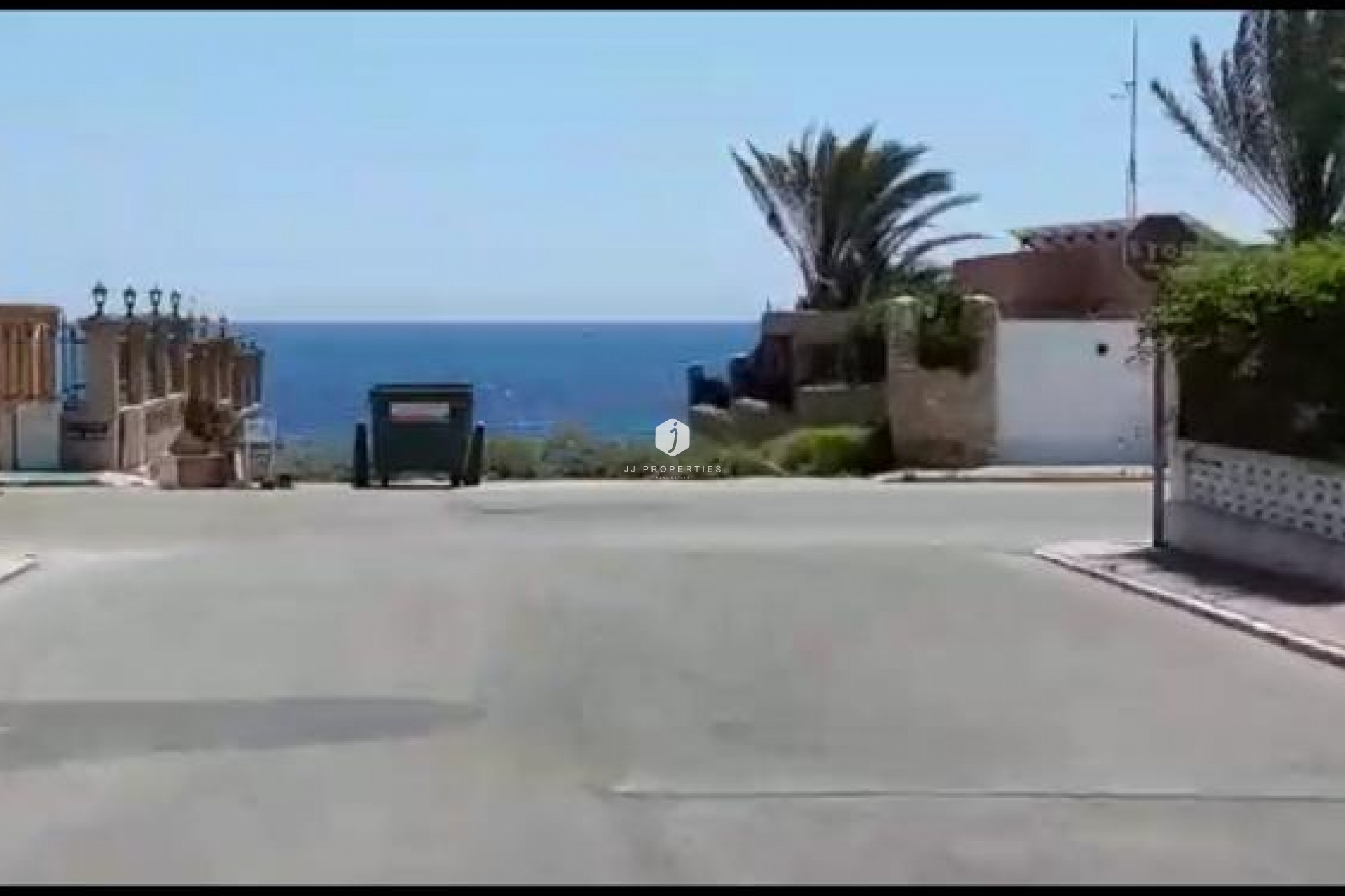 Resale - Villa -
Torrevieja - Costa Blanca