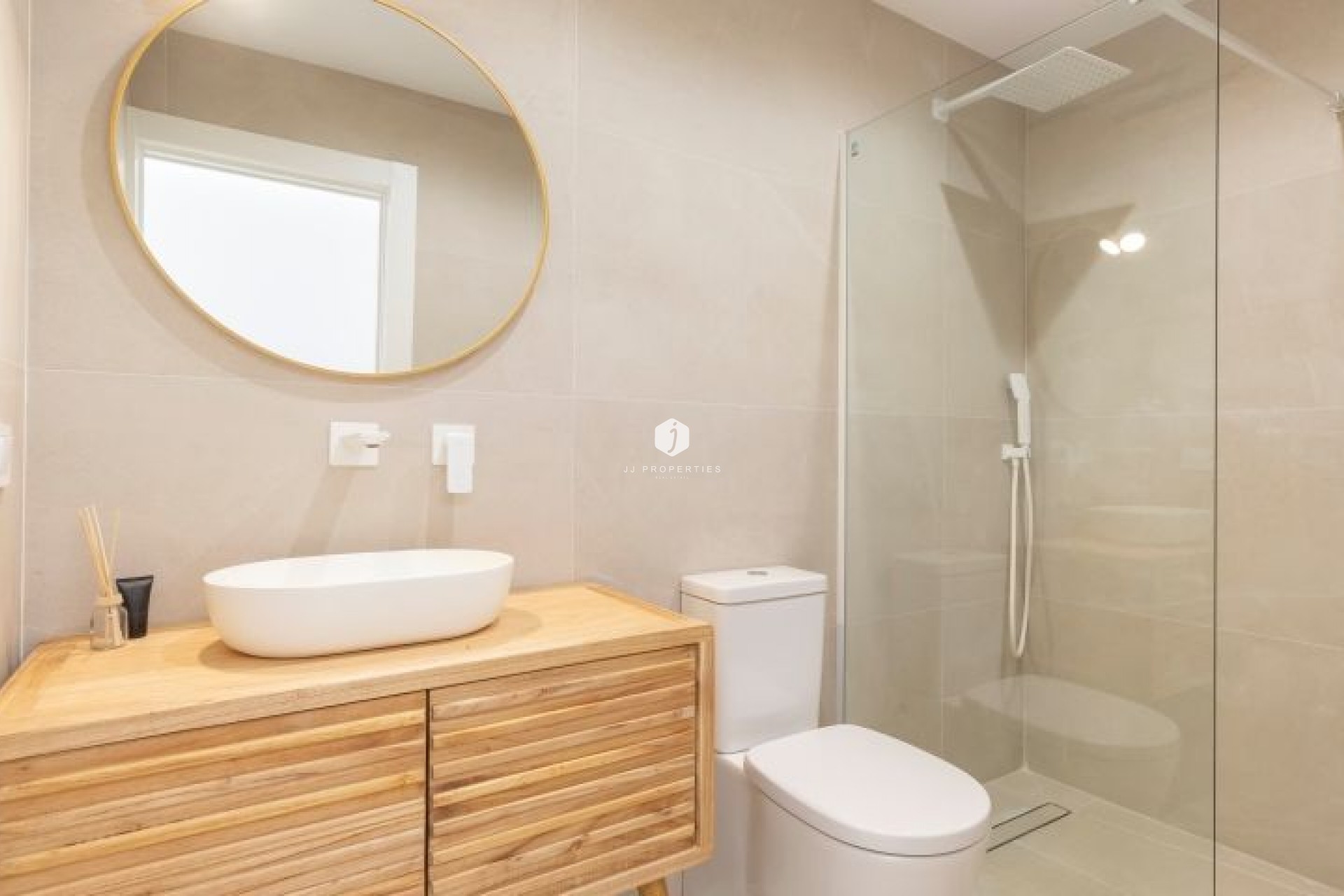 Resale - Villa -
Torrevieja - Costa Blanca