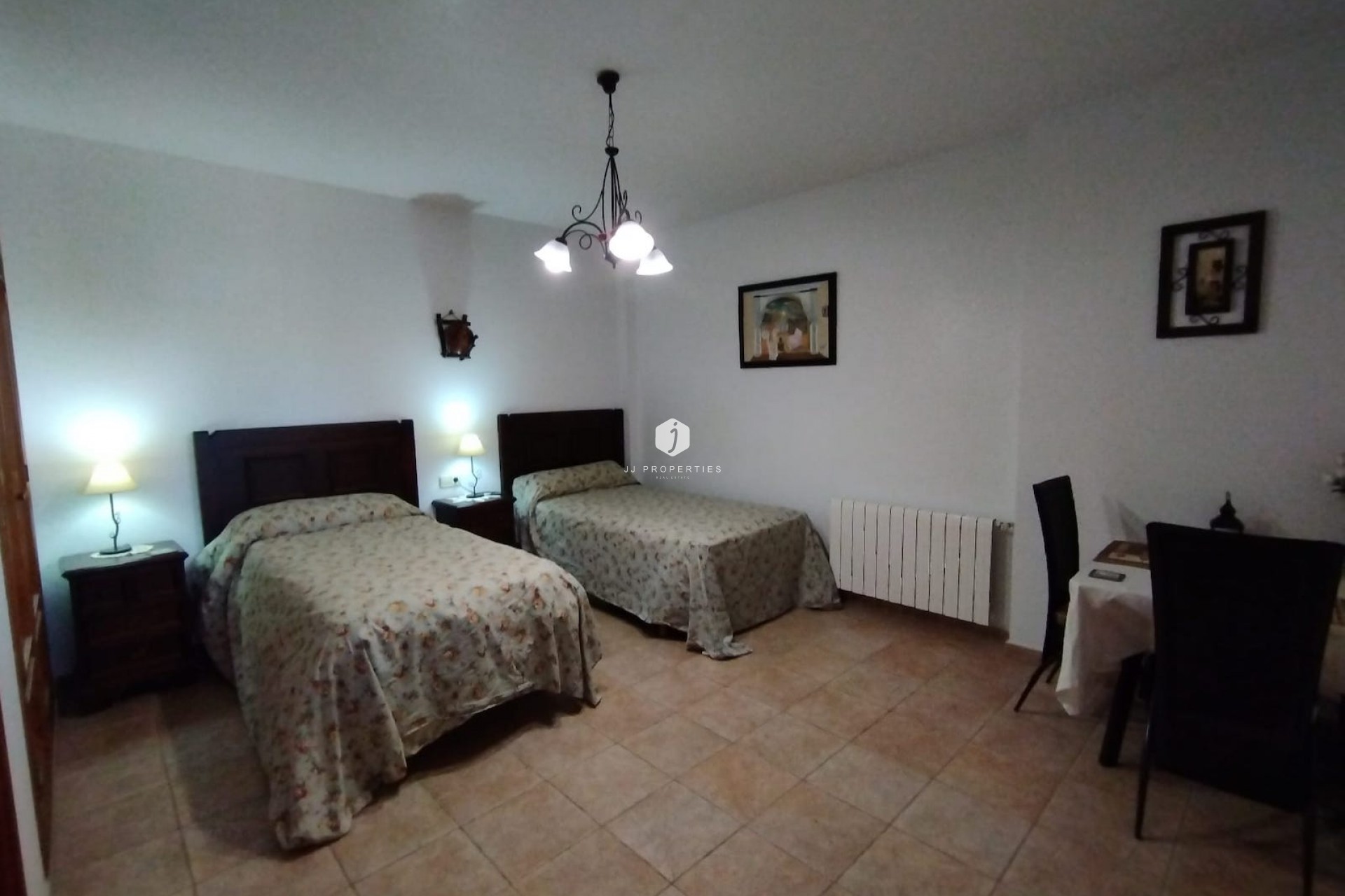 Resale - Villa -
Torrevieja - Costa Blanca