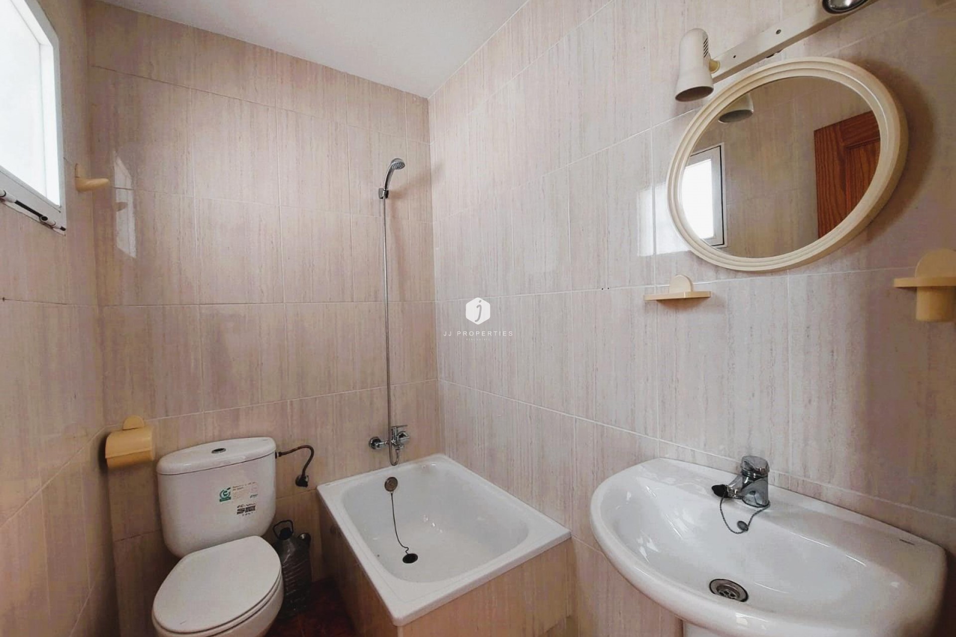 Resale - Villa -
Torrevieja - Costa Blanca