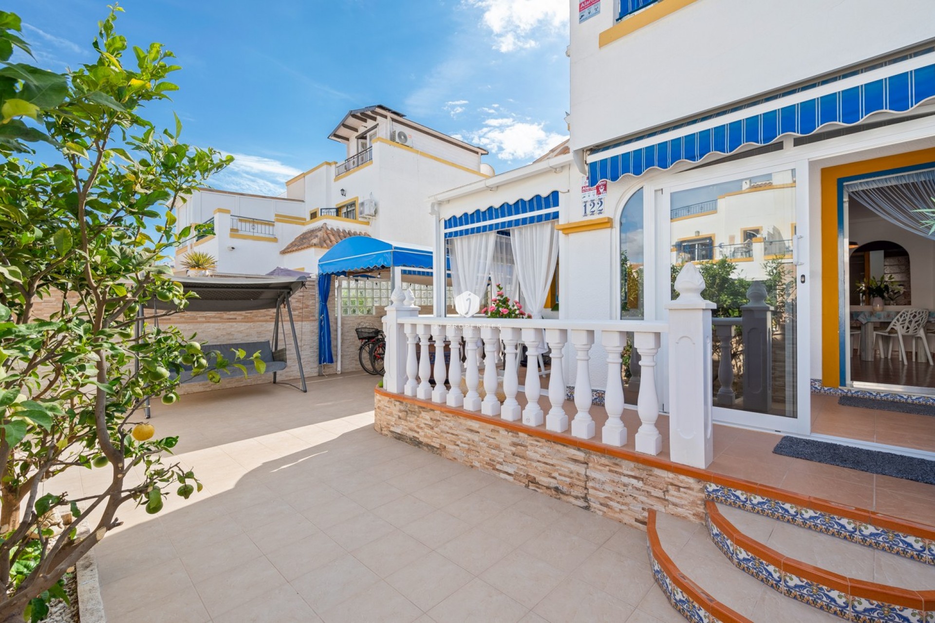 Resale - Villa -
Torrevieja - Costa Blanca