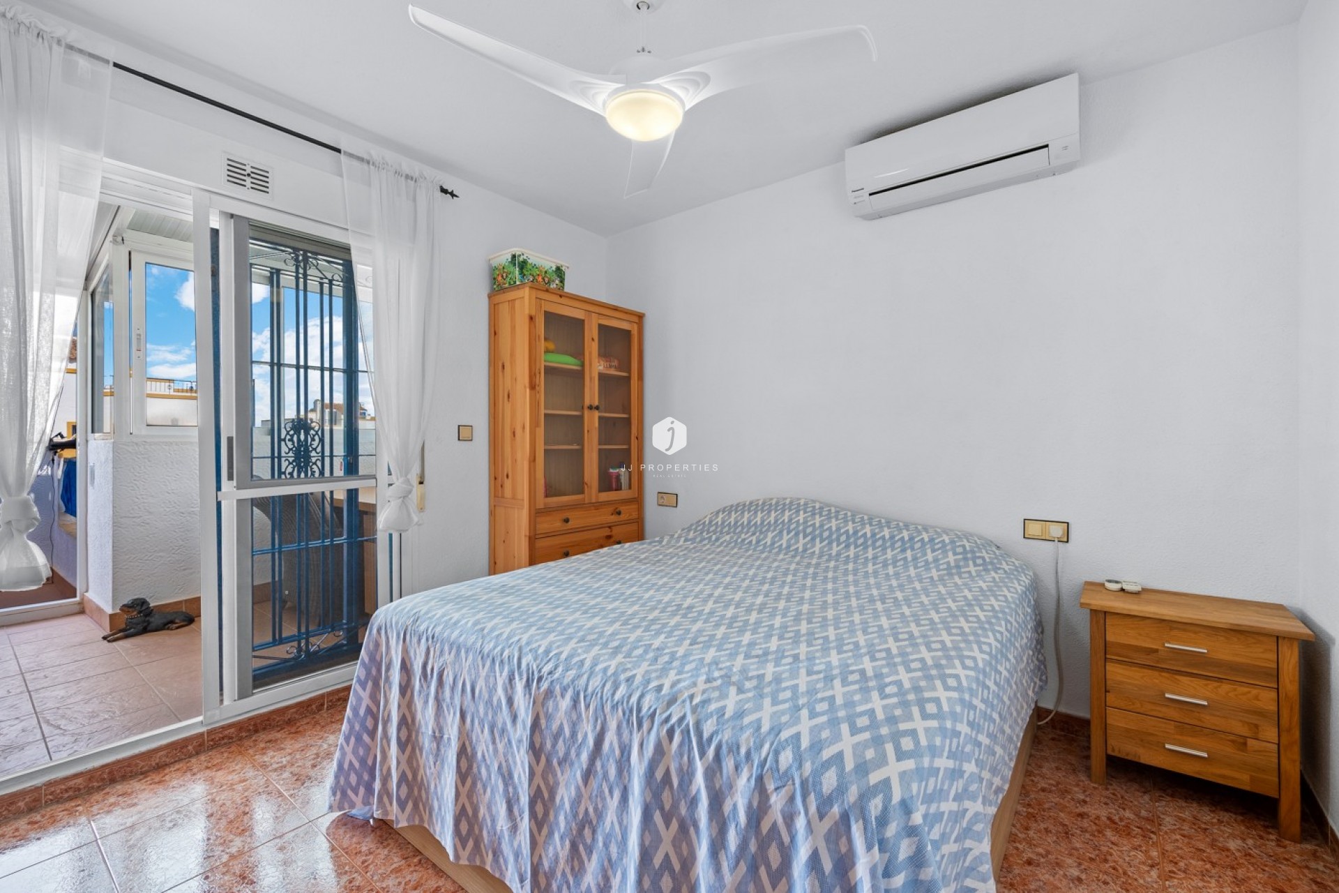 Resale - Villa -
Torrevieja - Costa Blanca