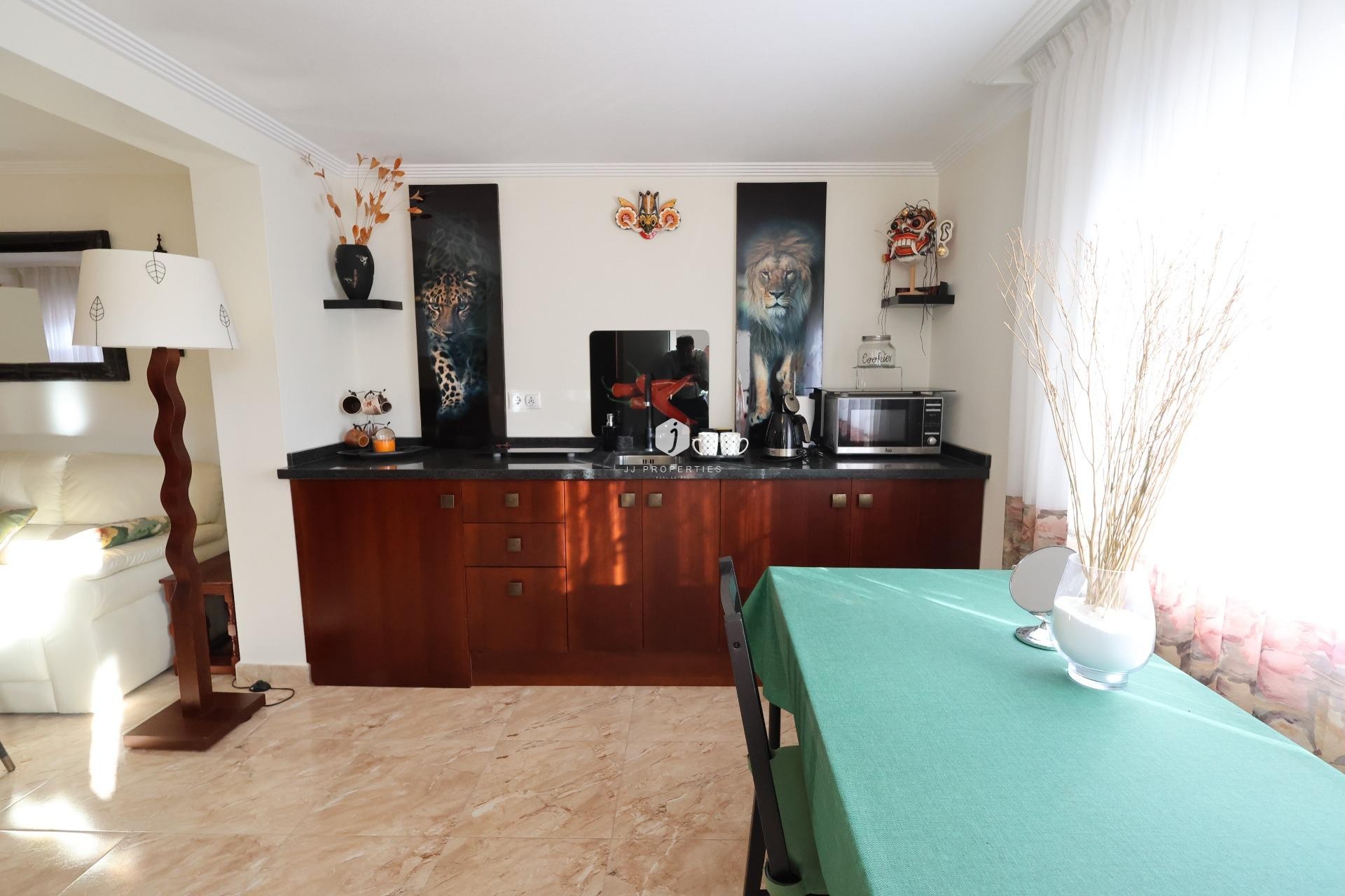 Resale - Villa -
Torrevieja - Costa Blanca
