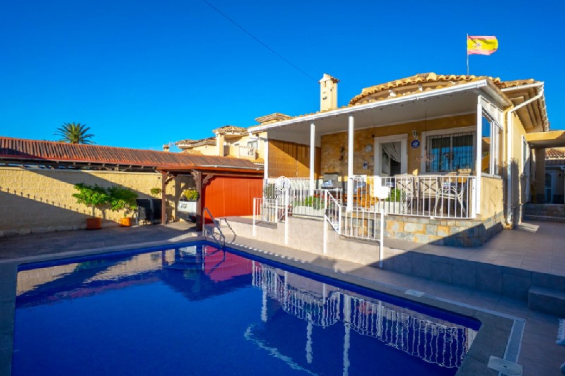 Resale - Villa -
Torrevieja - Costa Blanca