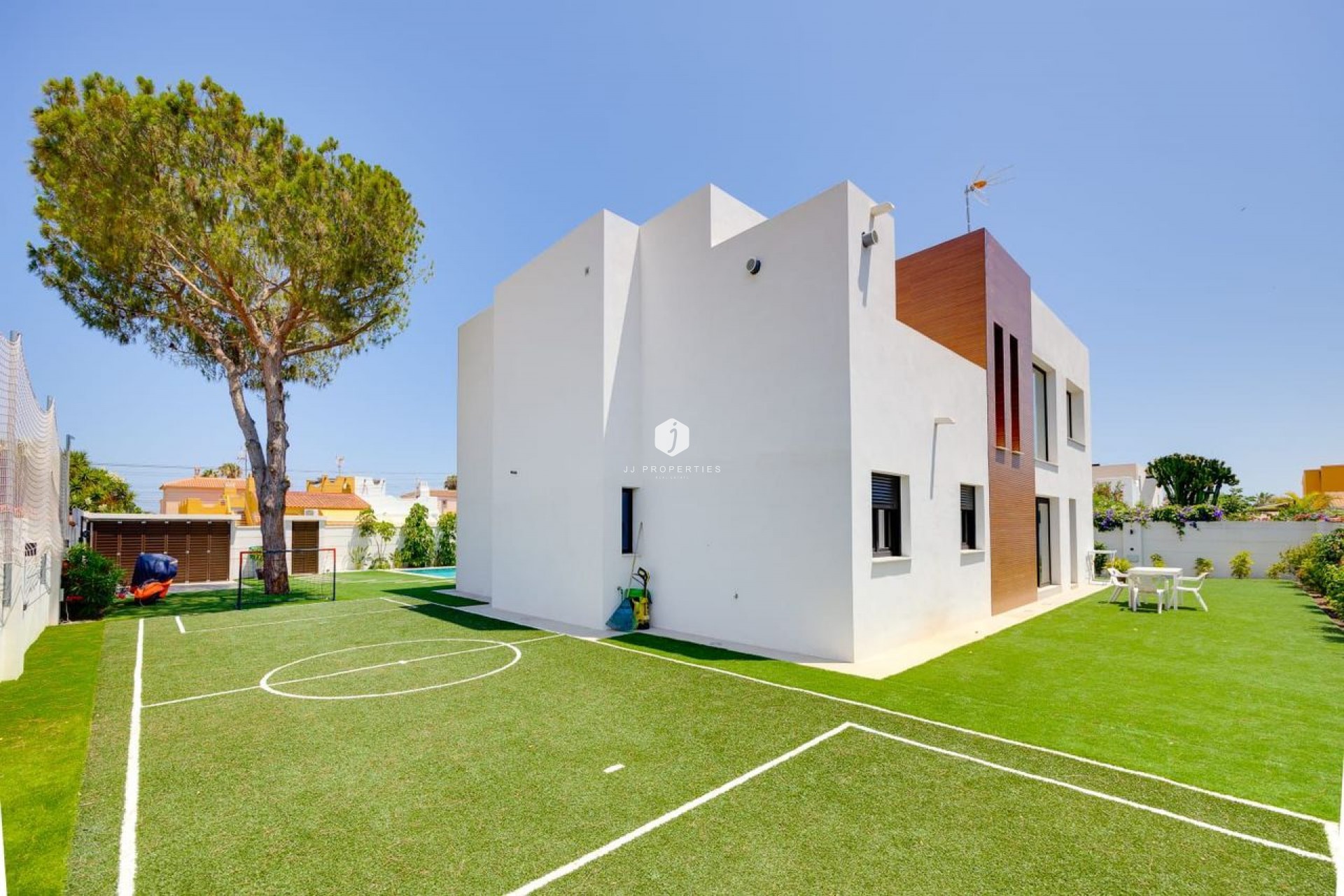 Resale - Villa -
Torrevieja - Costa Blanca