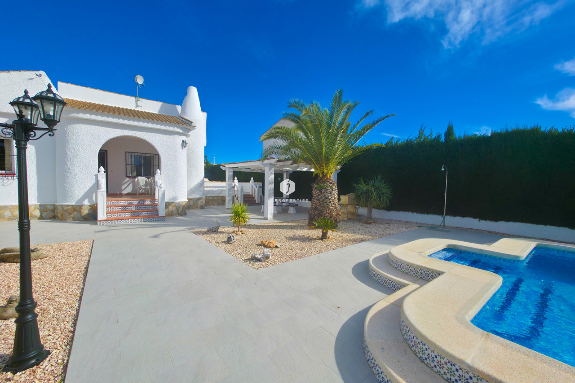 Resale - Villa -
Torrevieja - Costa Blanca