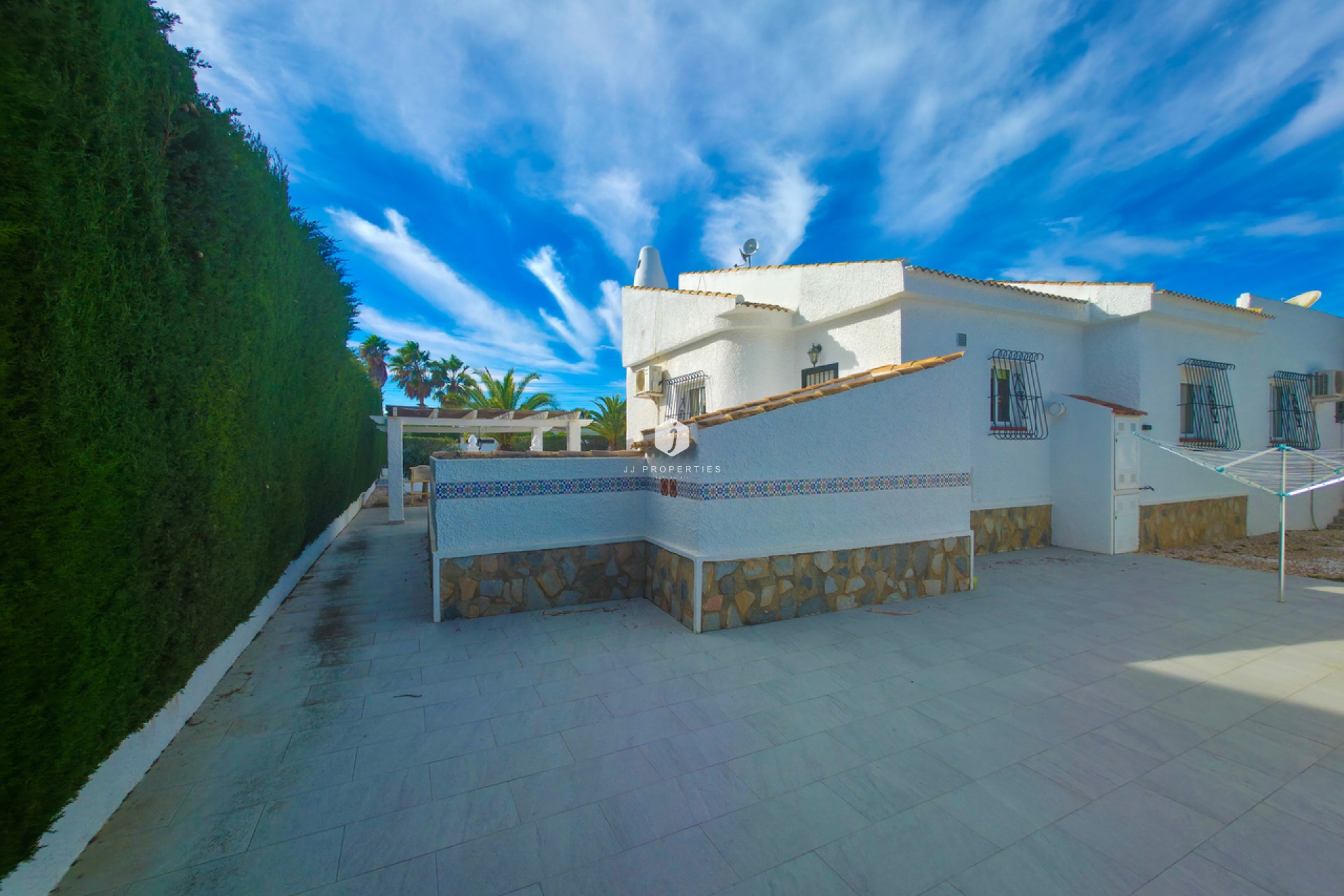 Resale - Villa -
Torrevieja - Costa Blanca