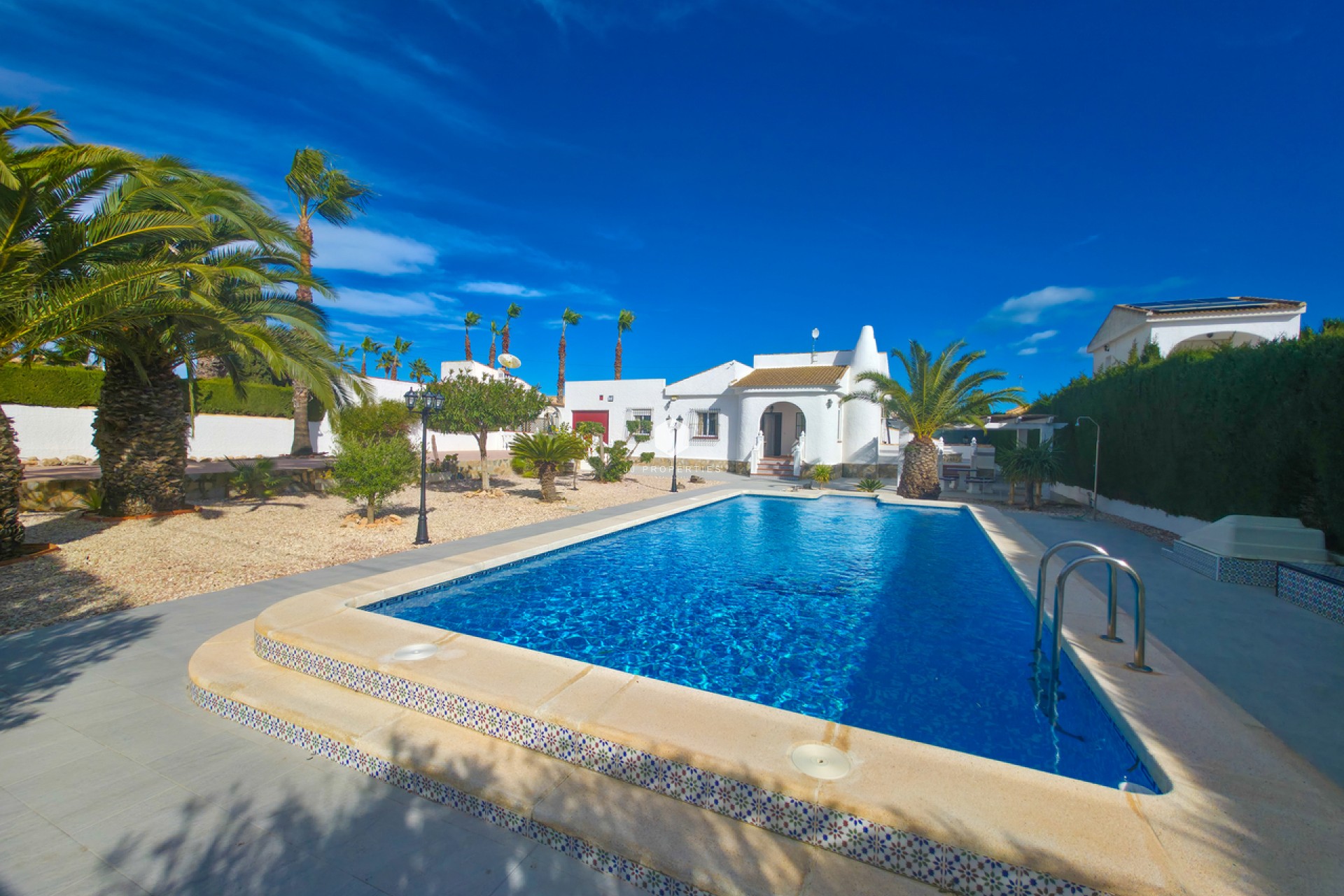 Resale - Villa -
Torrevieja - Costa Blanca