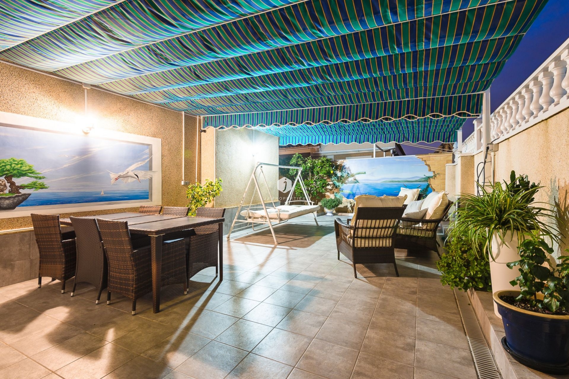 Resale - Villa -
Torrevieja - Costa Blanca