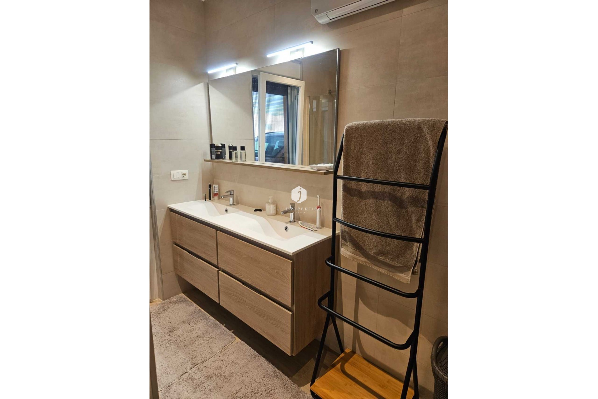 Resale - Villa -
Torrevieja - Costa Blanca