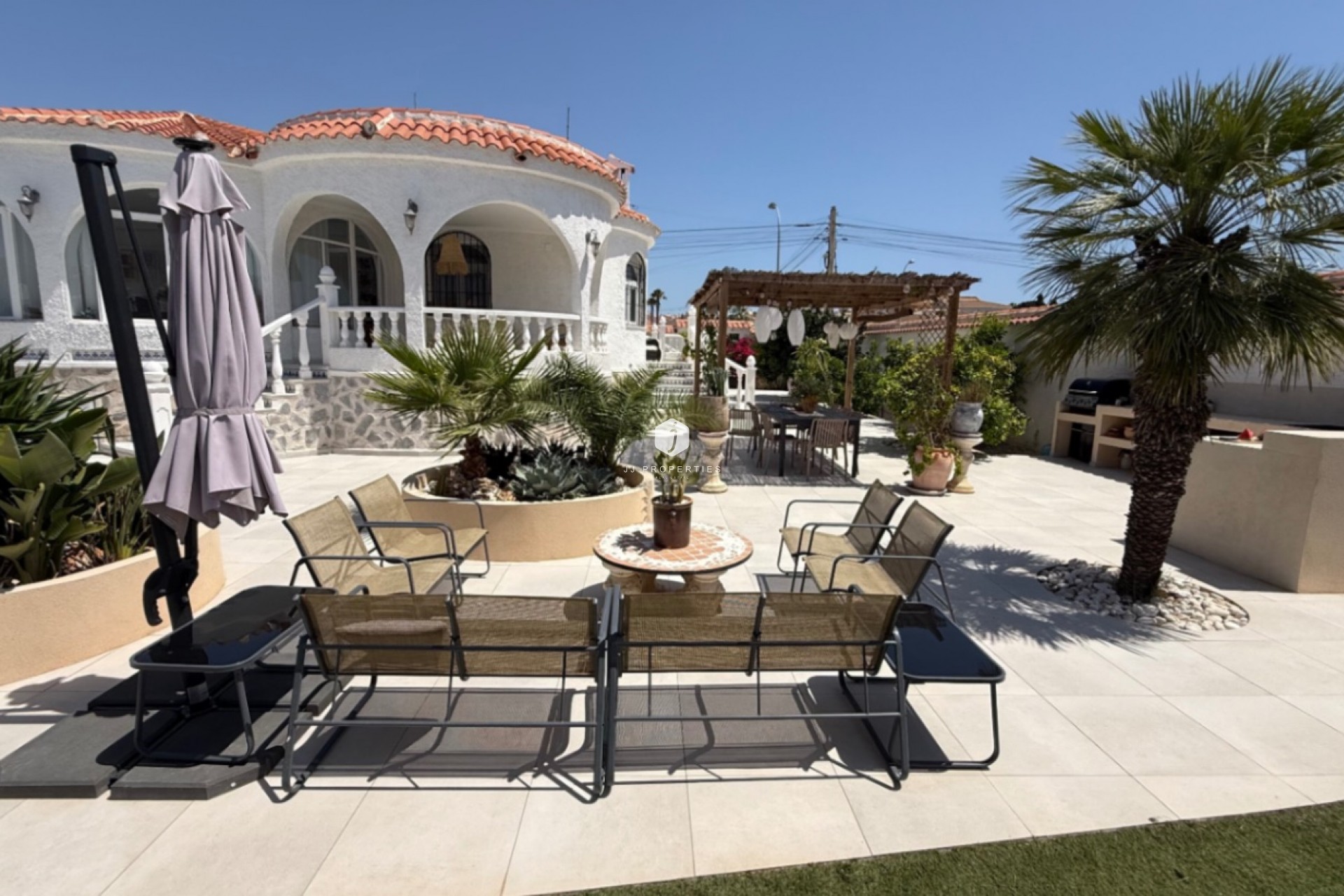 Resale - Villa -
Torrevieja - Costa Blanca