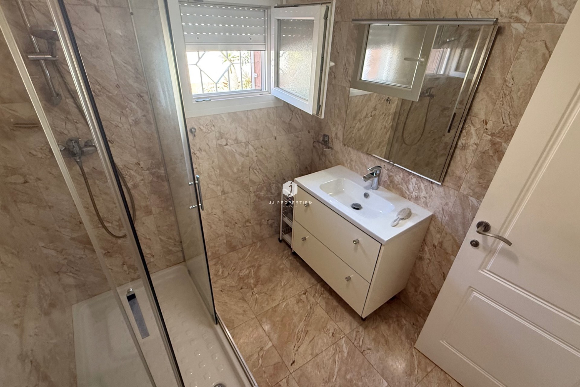 Resale - Villa -
Torrevieja - Costa Blanca