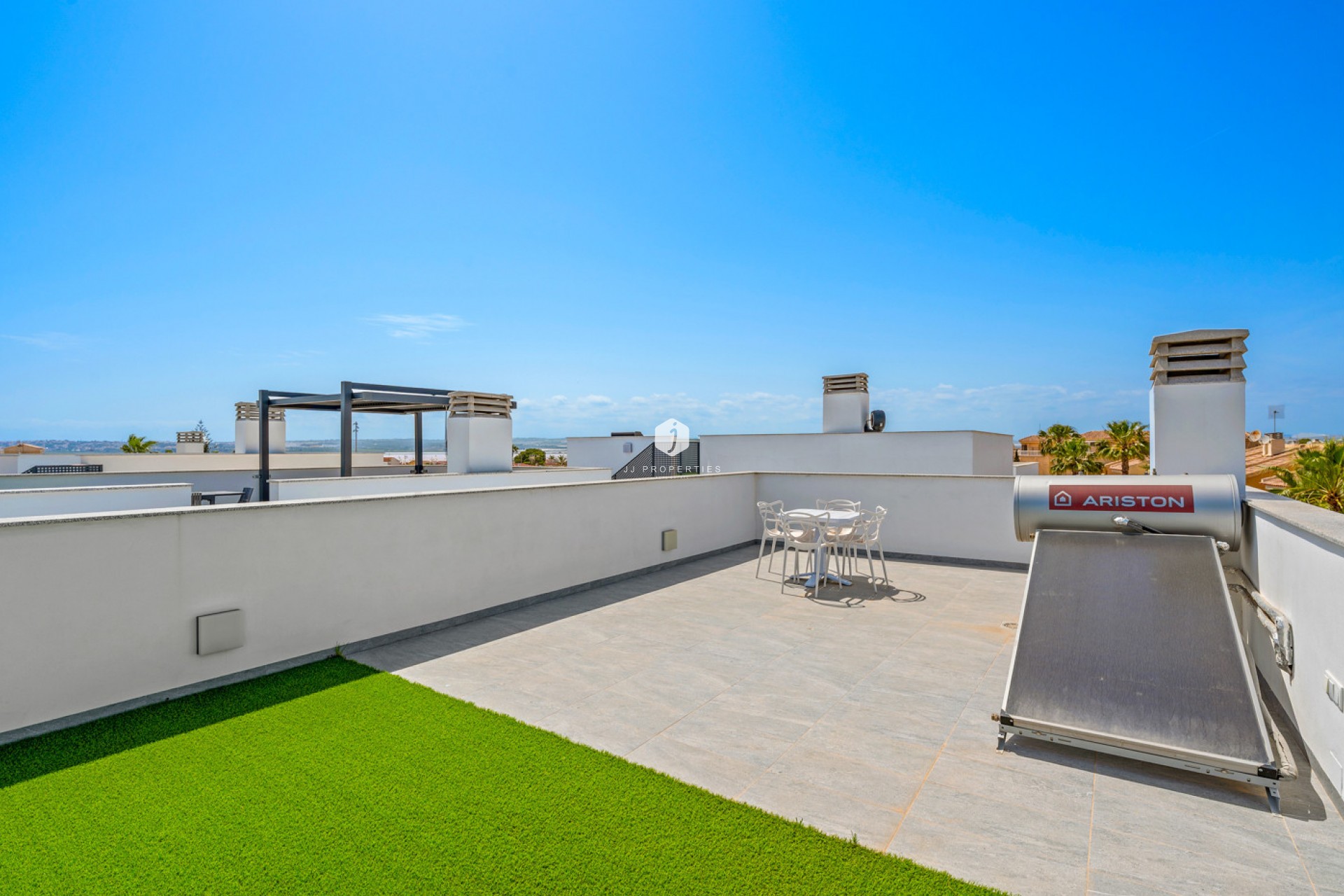 Resale - Villa -
Torrevieja - Costa Blanca