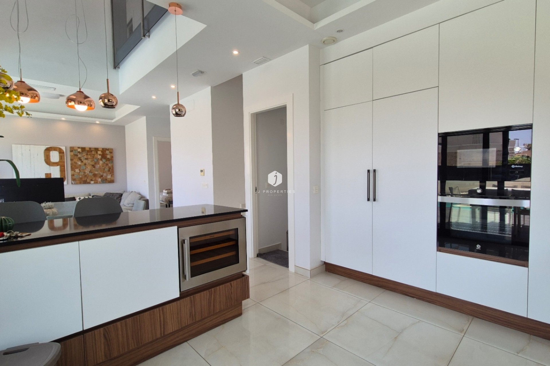 Resale - Villa -
Torrevieja - Costa Blanca