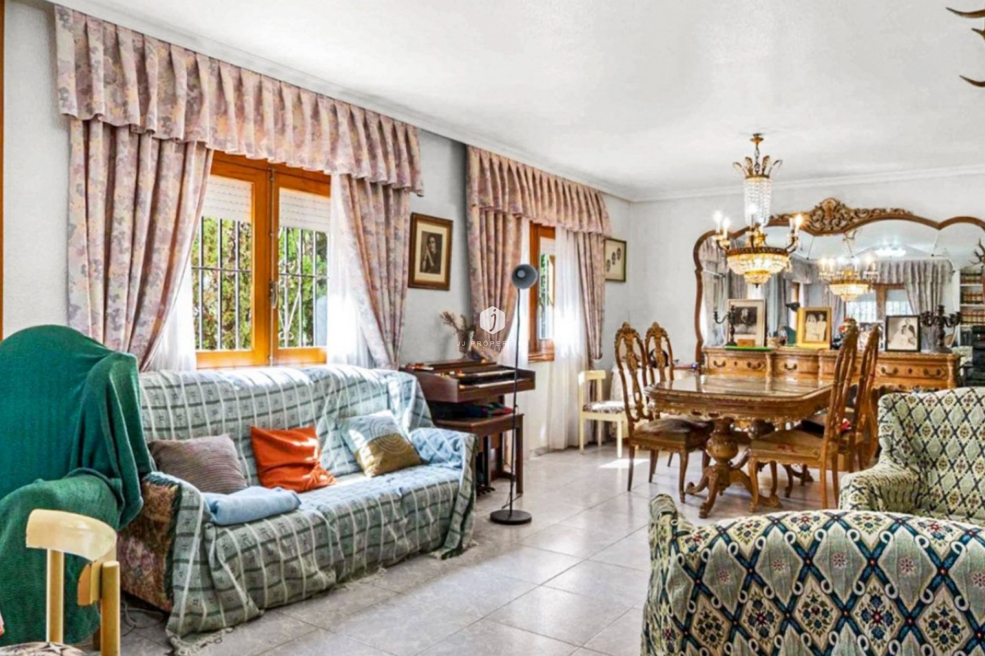 Resale - Villa -
Torrevieja - Costa Blanca