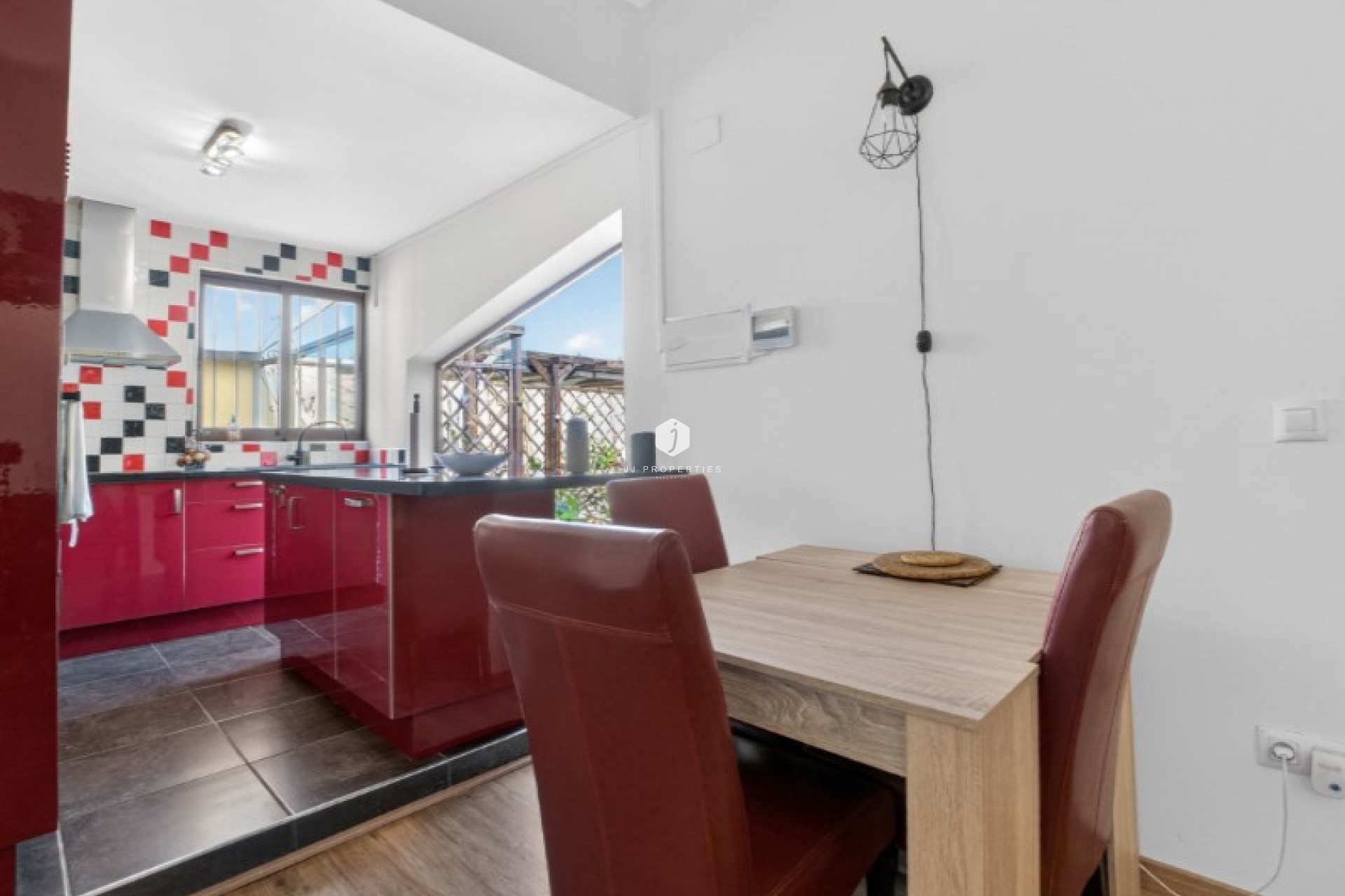 Resale - Villa -
Torrevieja - Costa Blanca