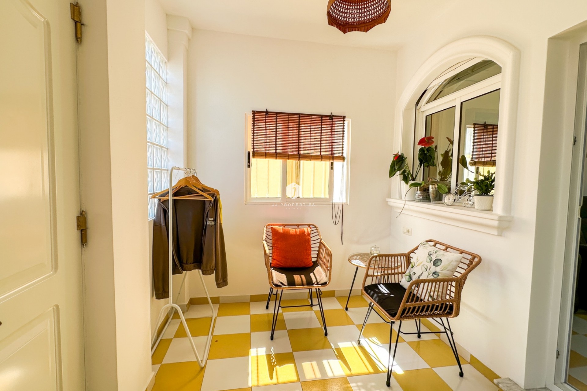 Resale - Villa -
Torrevieja - Costa Blanca