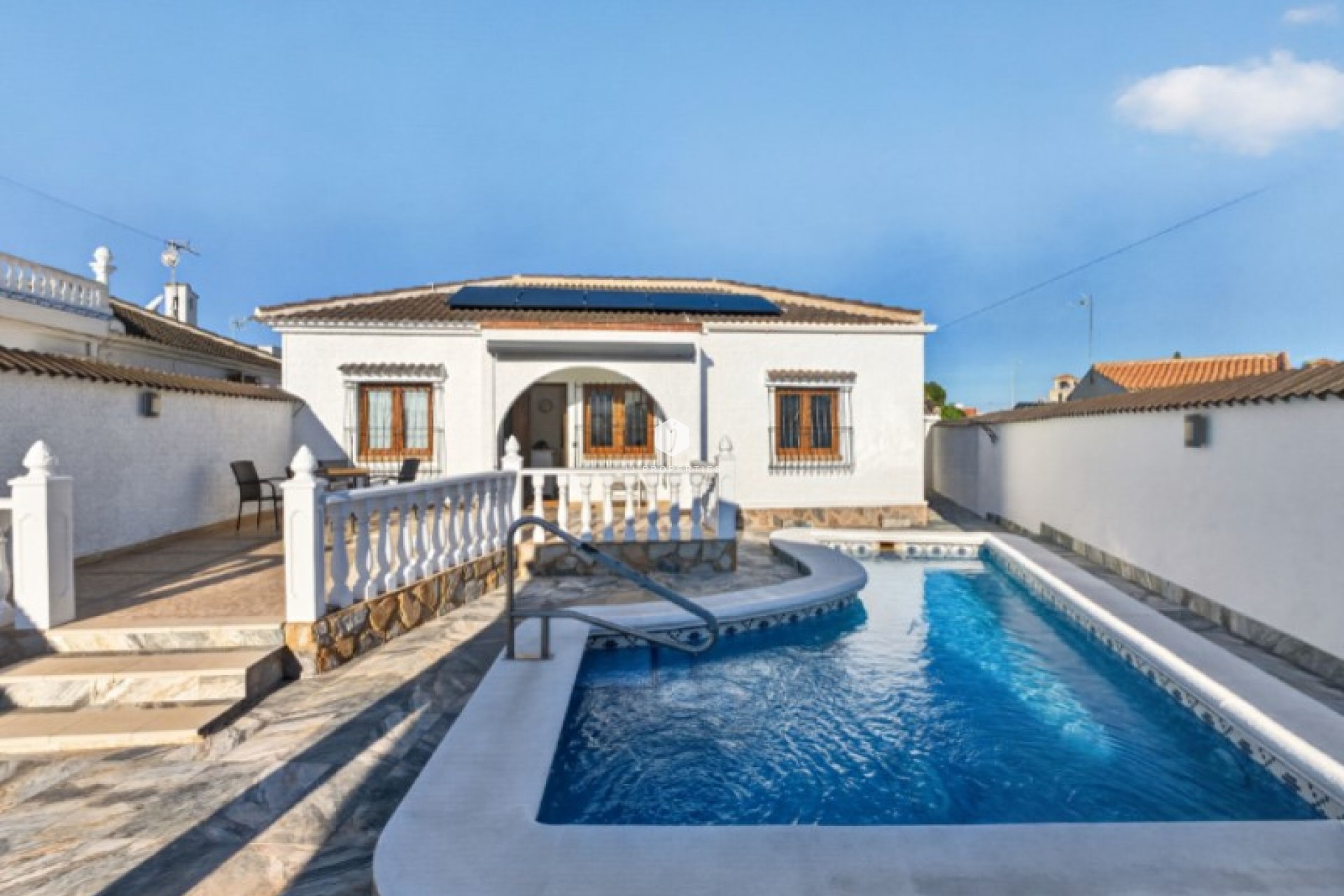 Resale - Villa -
Torrevieja - Costa Blanca