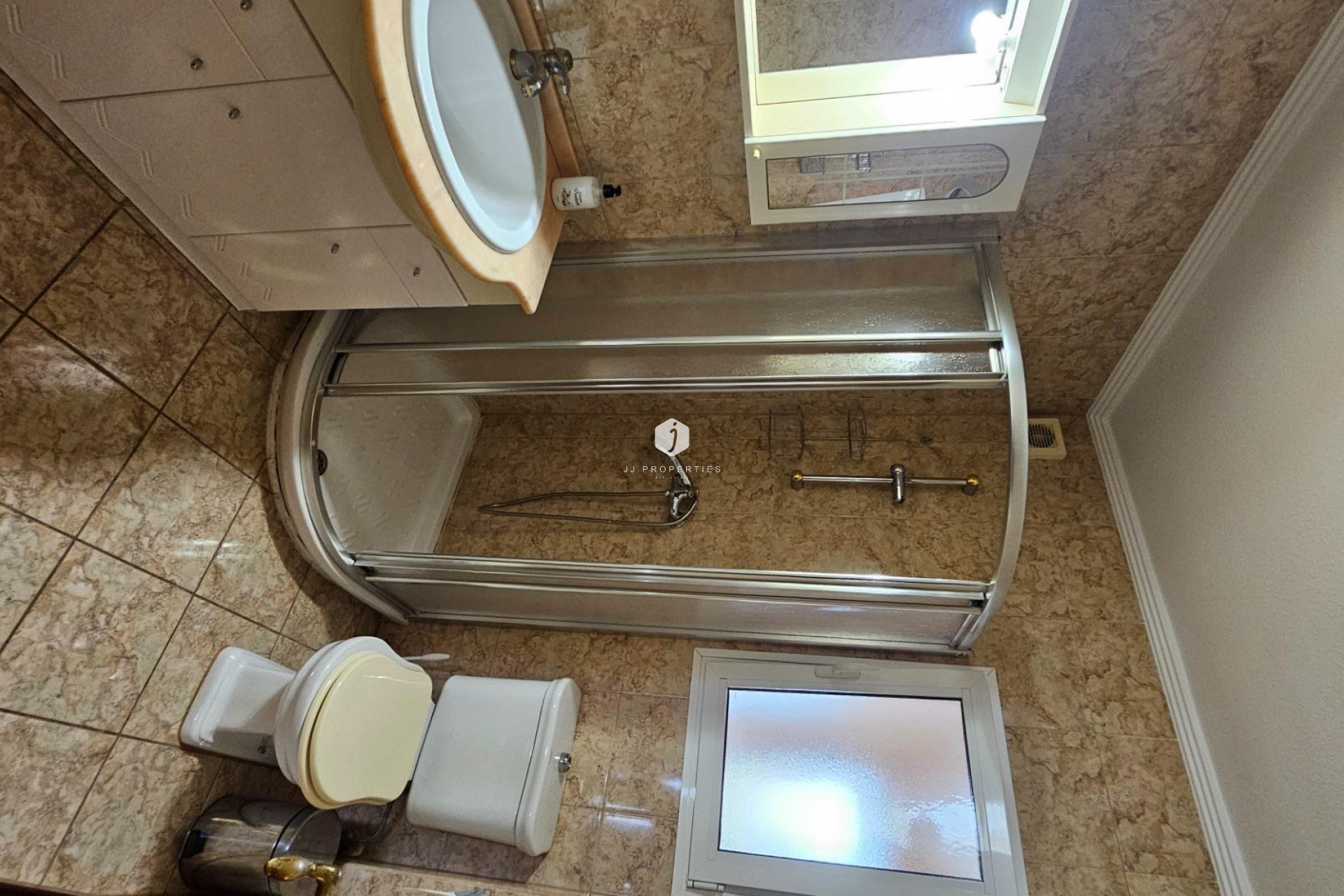 Resale - Villa -
Torrevieja - El chaparral