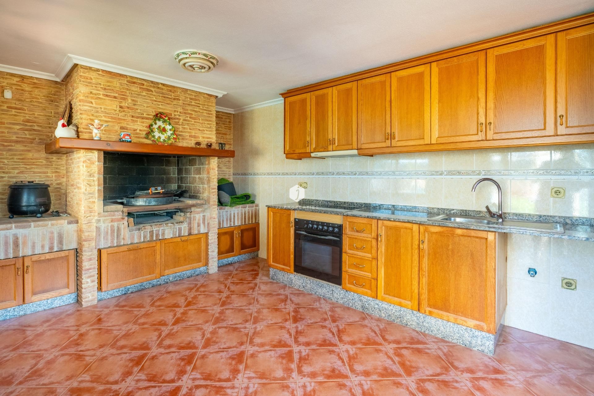 Resale - Villa -
Torrevieja - El chaparral