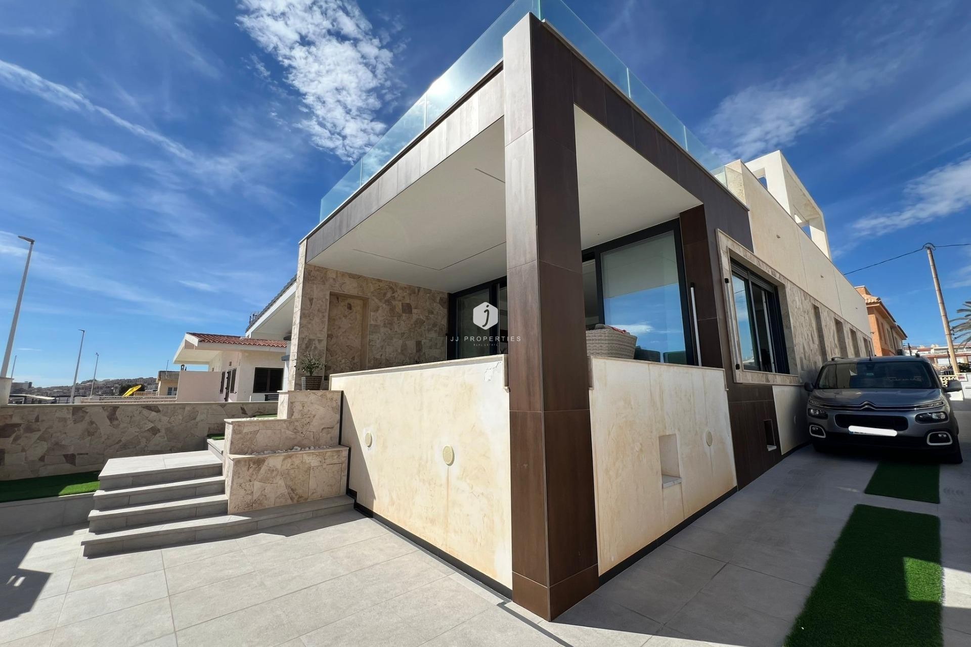 Resale - Villa -
Torrevieja - La Mata