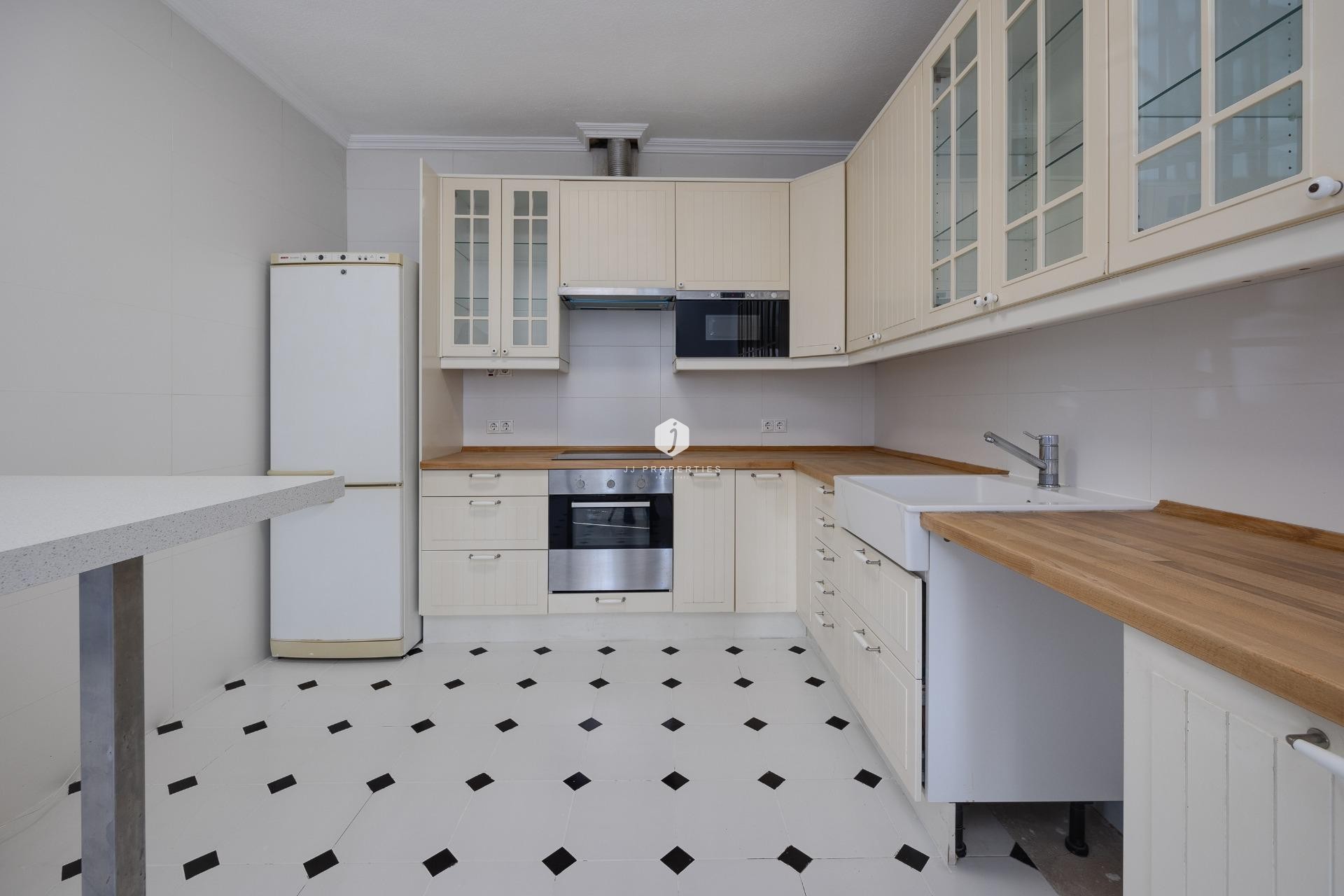 Resale - Villa -
Torrevieja - La Siesta - El Salado - Torreta