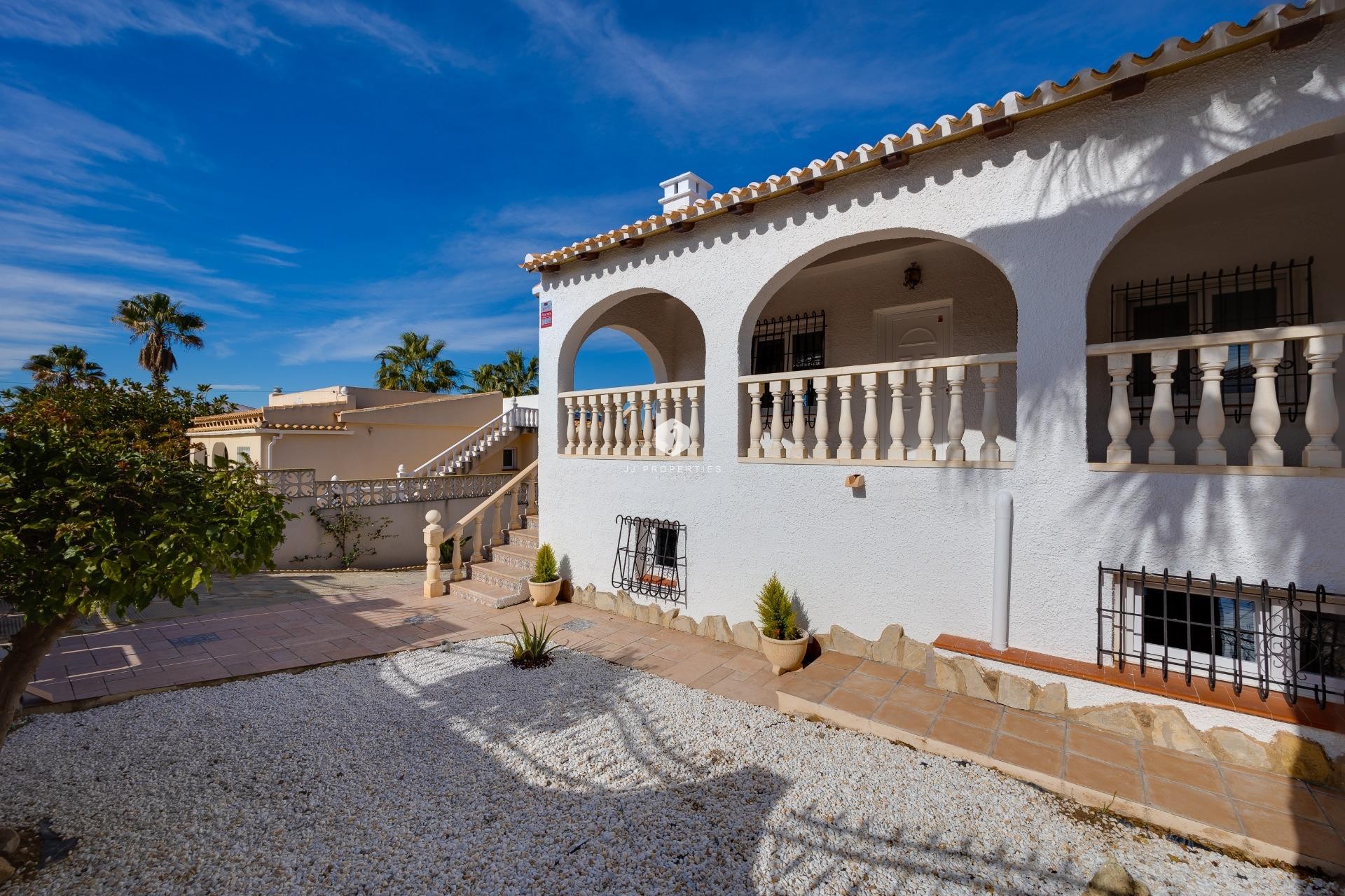 Resale - Villa -
Torrevieja - La Siesta - El Salado - Torreta
