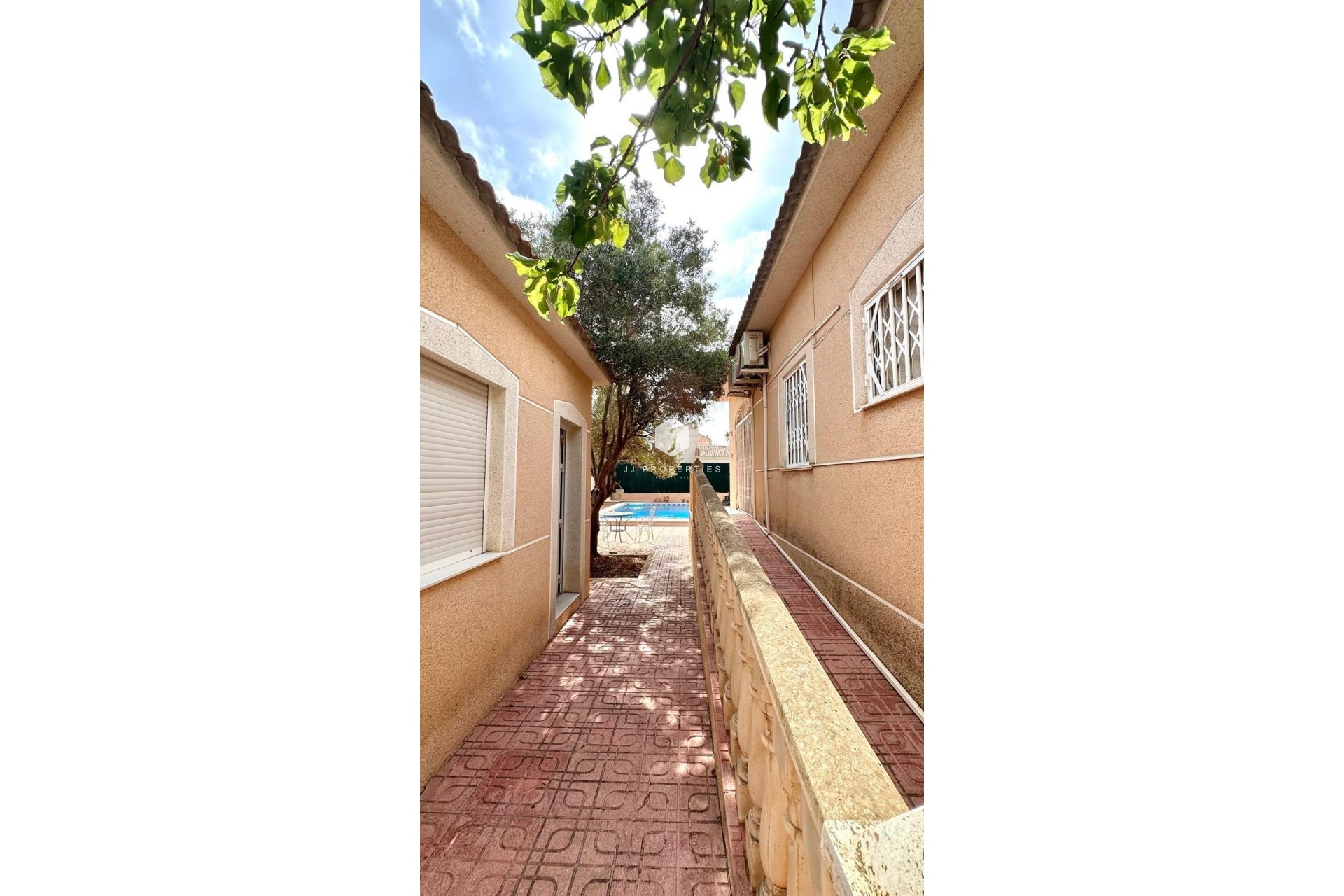 Resale - Villa -
Torrevieja - Los Balcones - Los Altos del Edén